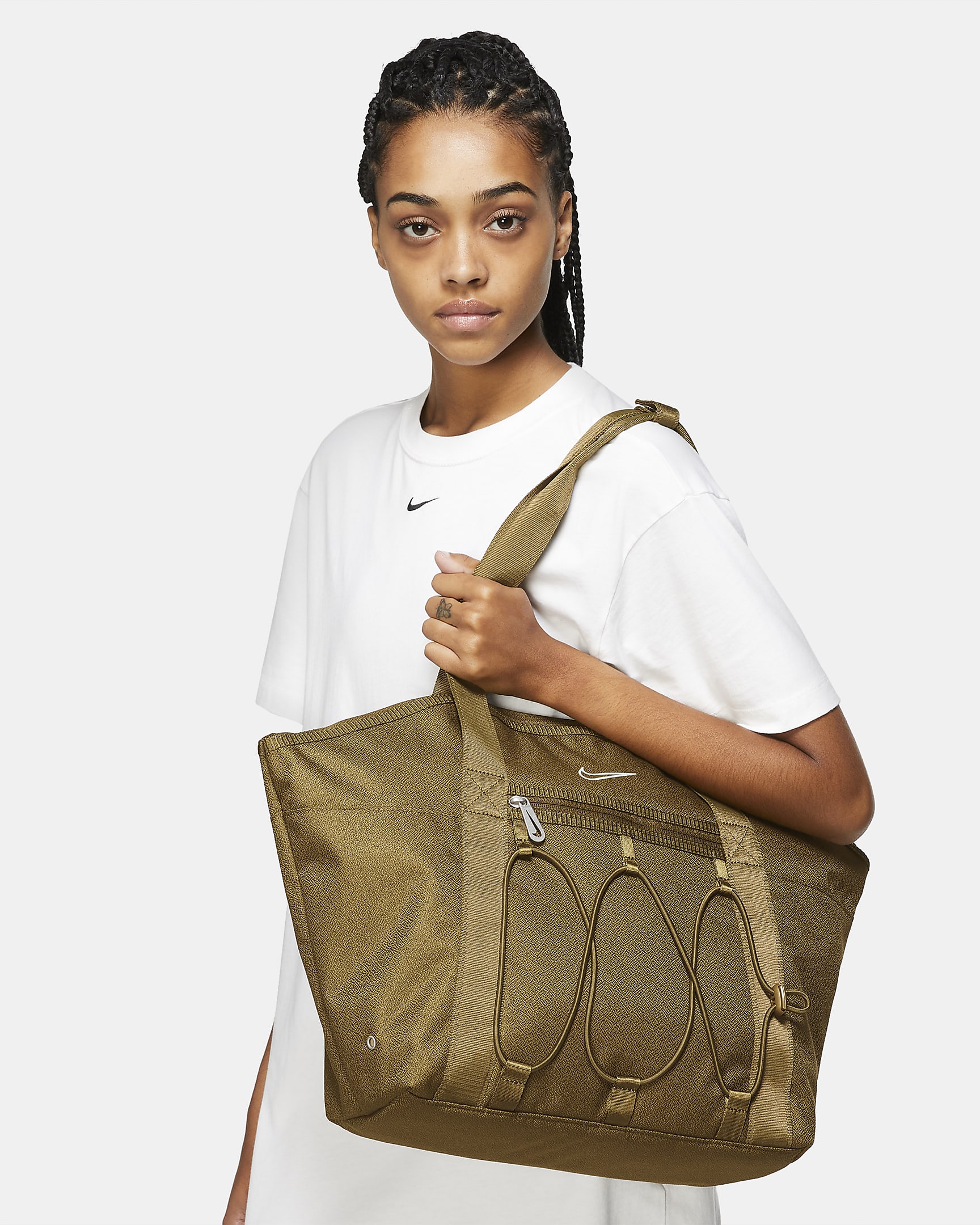 Nike One Women's Training Tote Bag (18L). Nike NL