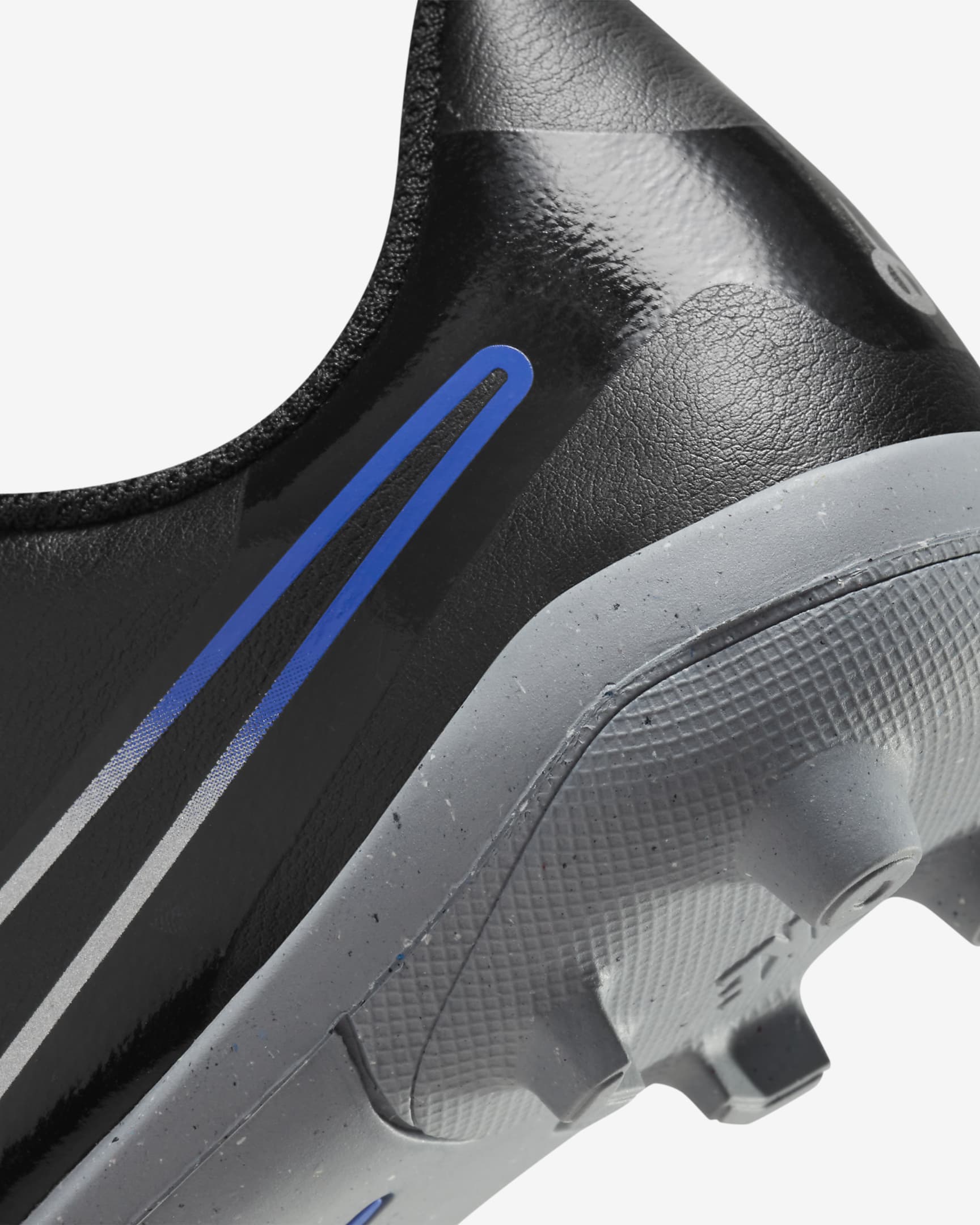 Nike Jr. Tiempo Legend 10 Club Little Kids' MultiGround Soccer Cleats.