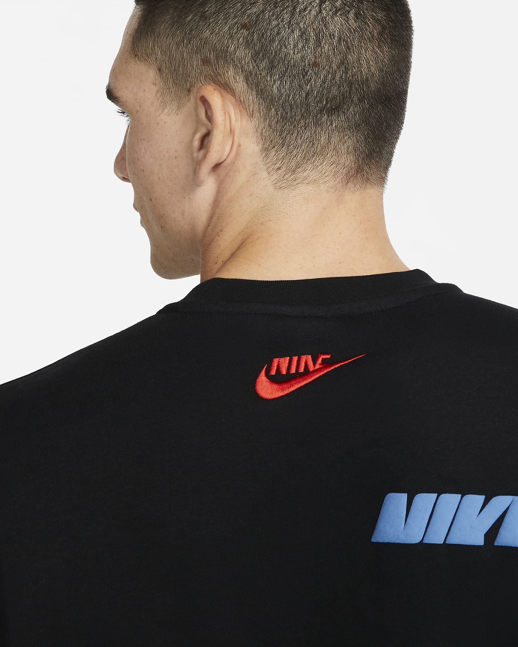 Nike Sportswear Sport Essentials+ Men's Fleece Crew. Nike AT