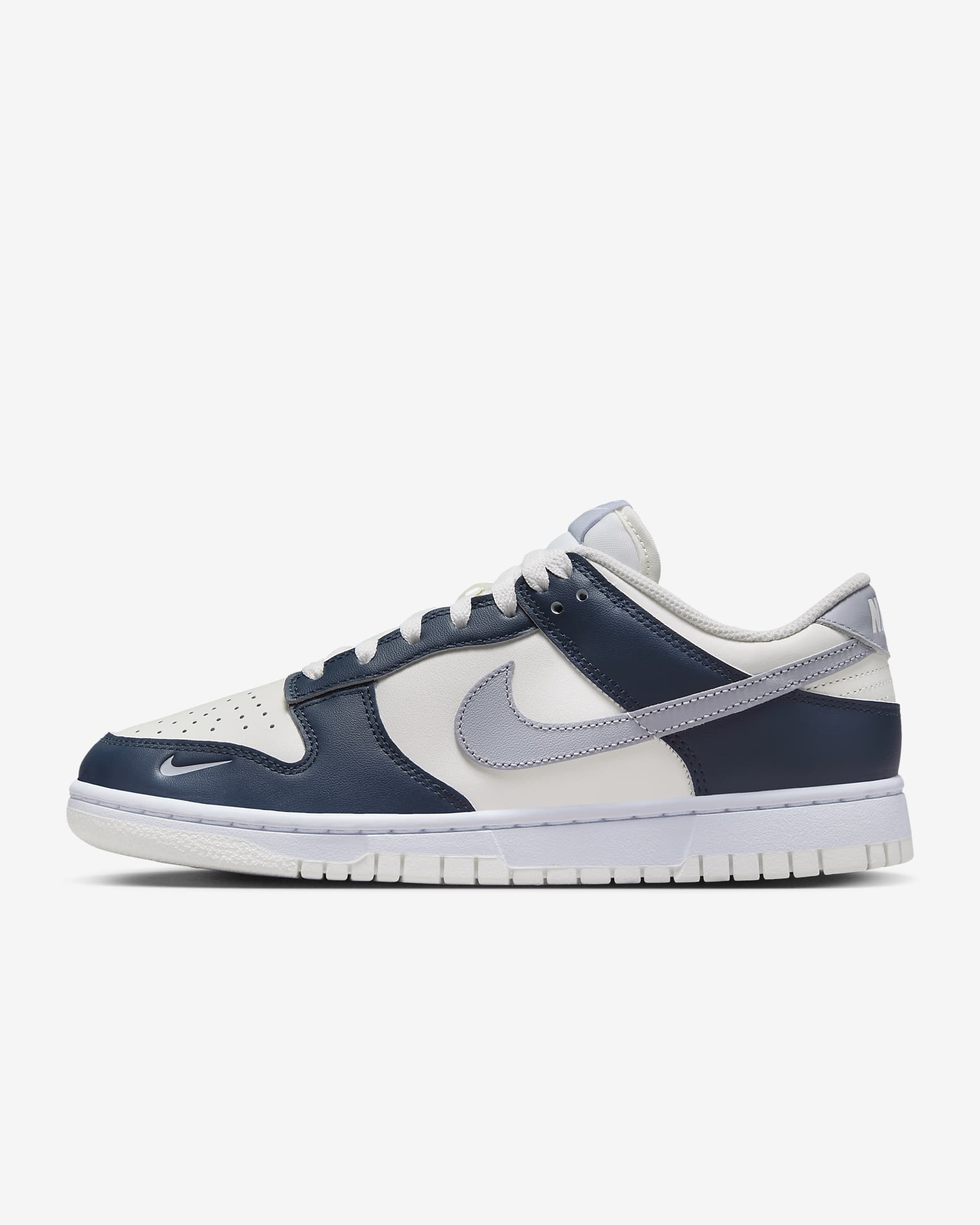 Buty damskie Nike Dunk Low - Sail/Biel/Armory Navy/Wolf Grey