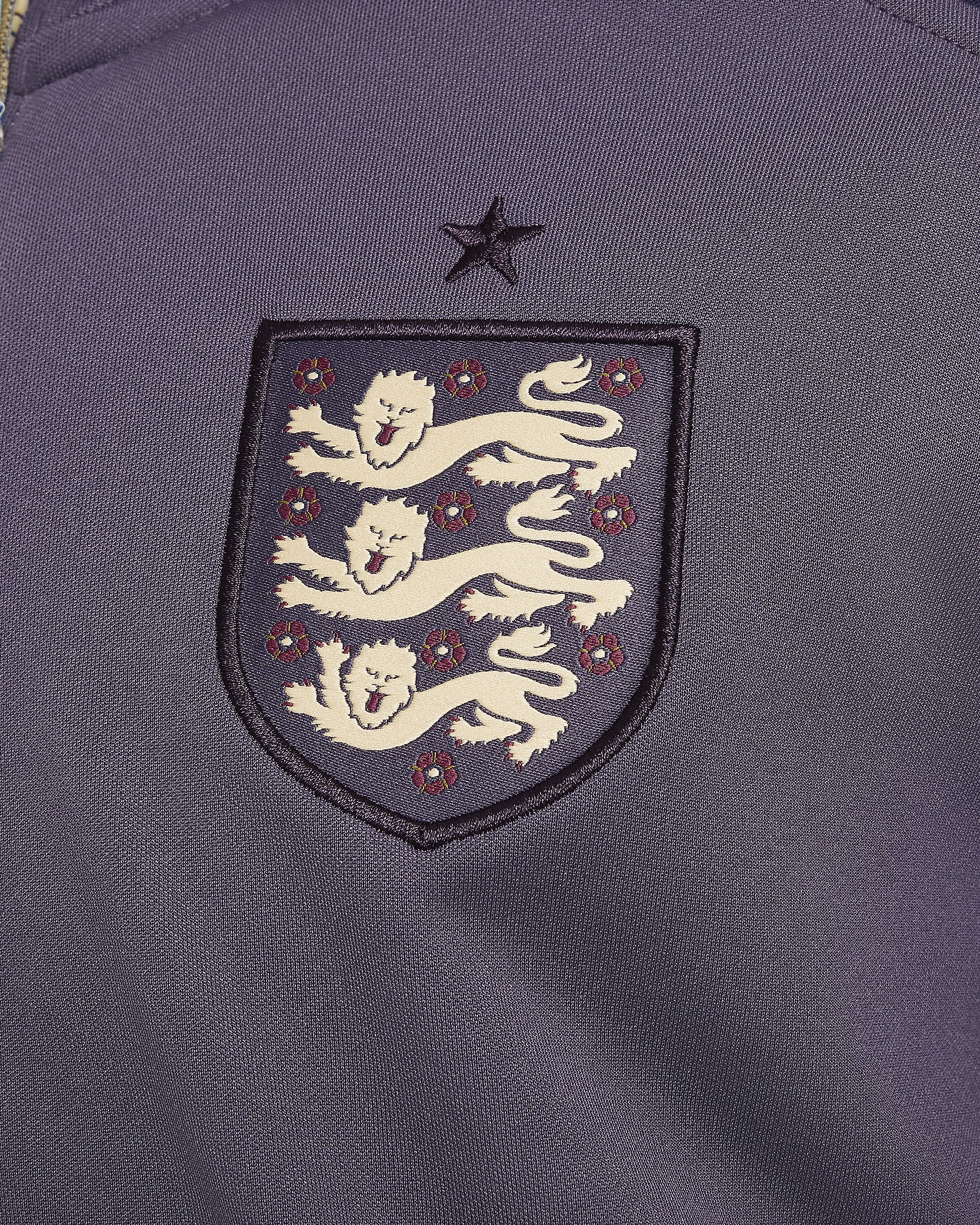 England Academy Pro Away Older Kids' Nike Dri-FIT Football Anthem Jacket - Dark Raisin/Purple Ink/Sesame