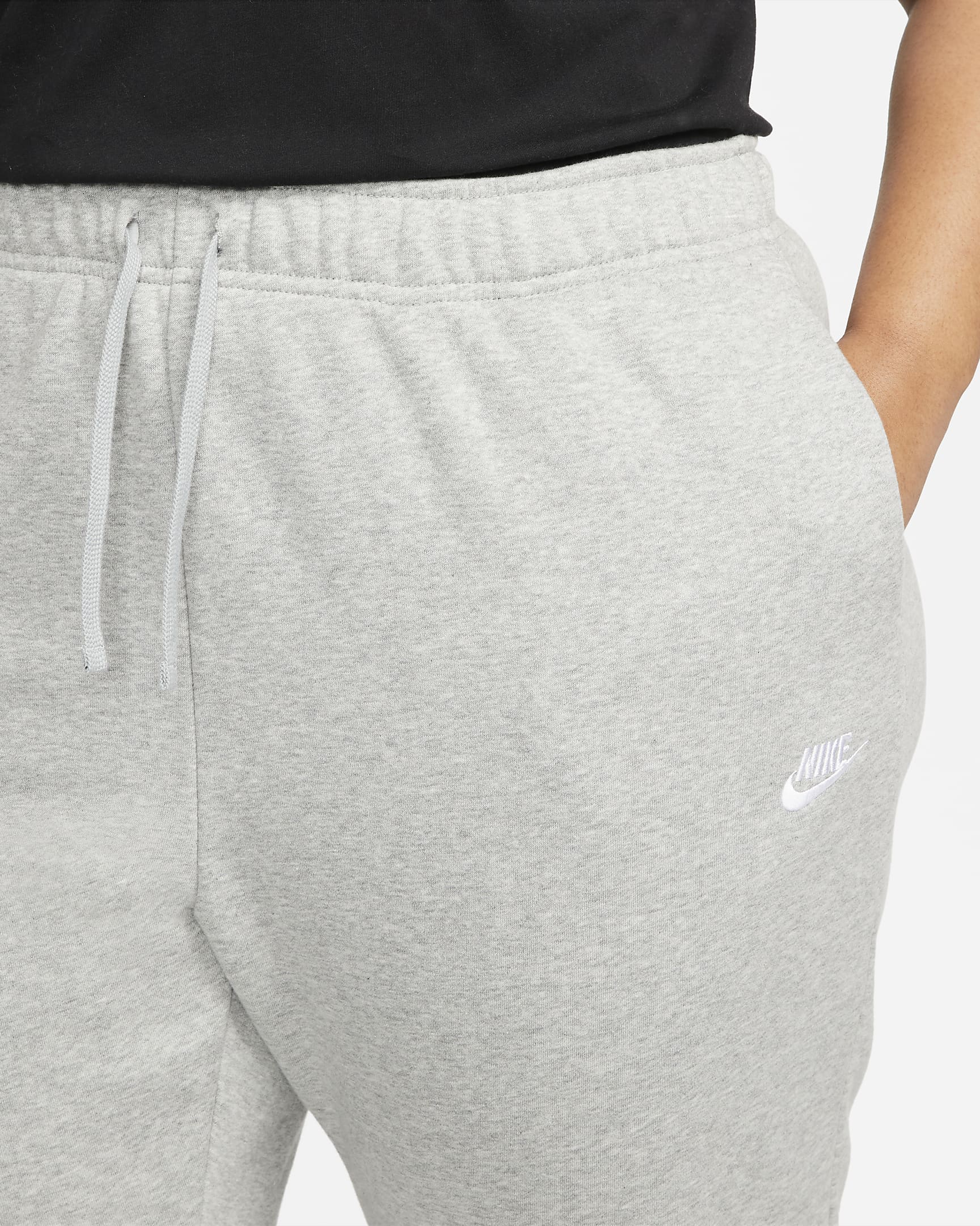 Nike Sportswear Club Fleece Women's Mid-Rise Oversized Sweatpants (Plus Size) - Dark Grey Heather/White