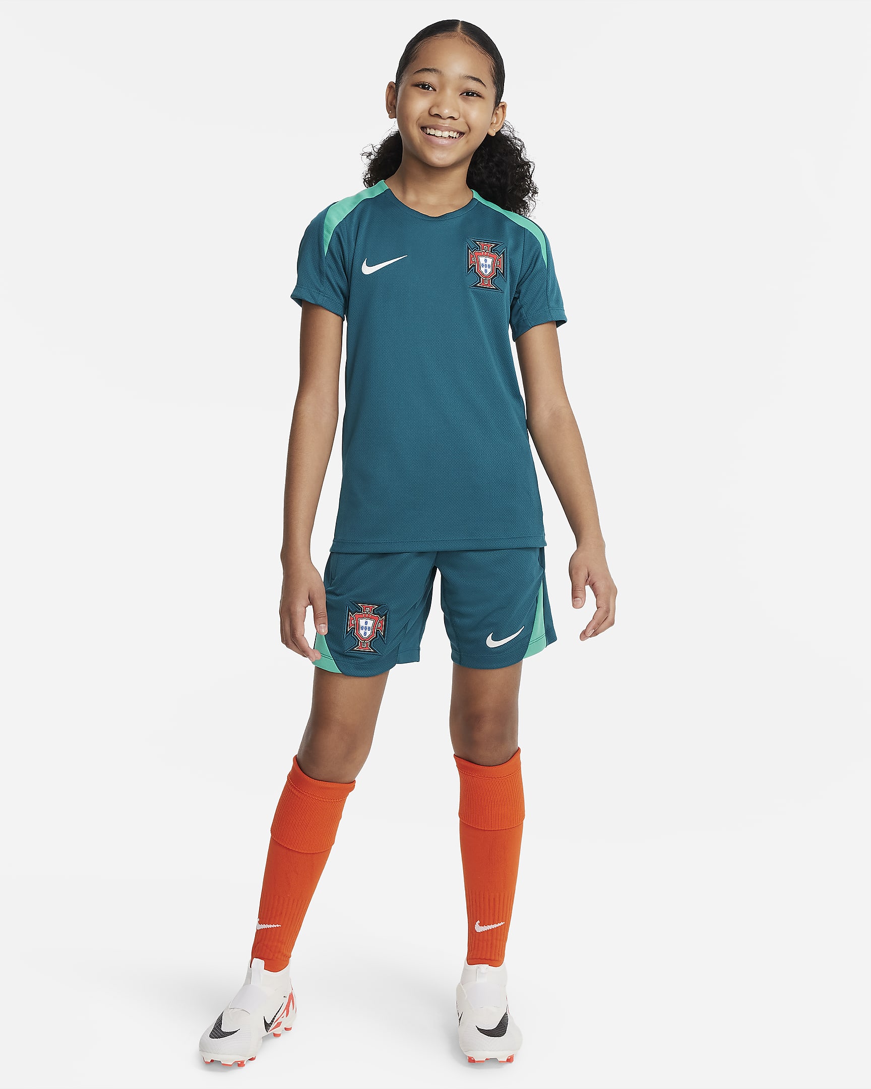 Portugal Strike Older Kids' Nike Dri-FIT Football Short-Sleeve Knit Top ...