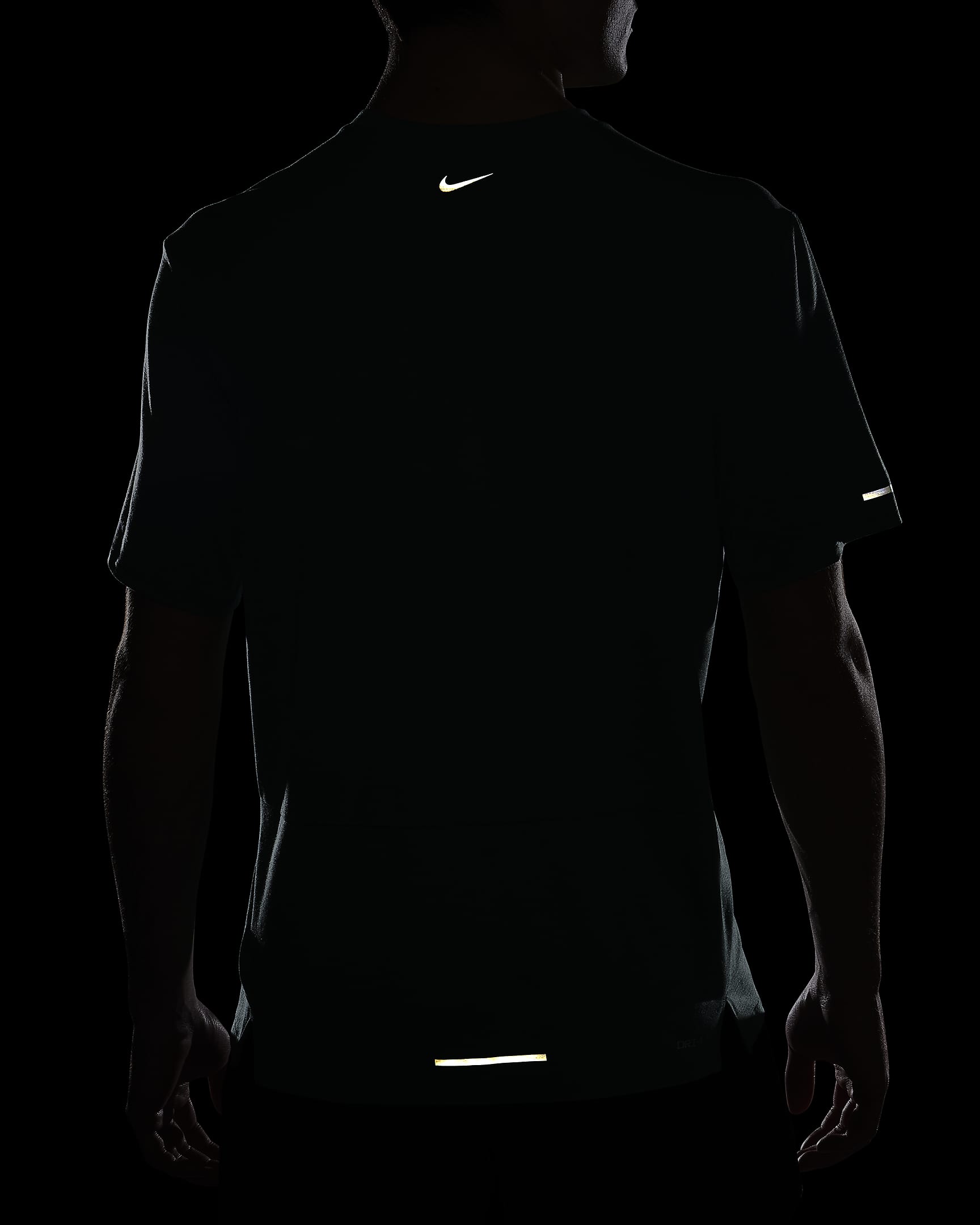 Nike Rise 365 Running Division Men's Dri-FIT Running Top - Bicoastal/Barely Green/Black