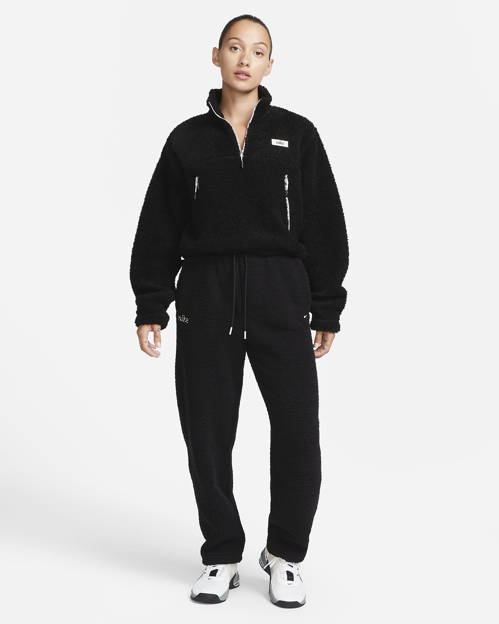 Nike Therma-FIT Women's 1/2-Zip Top. Nike AT