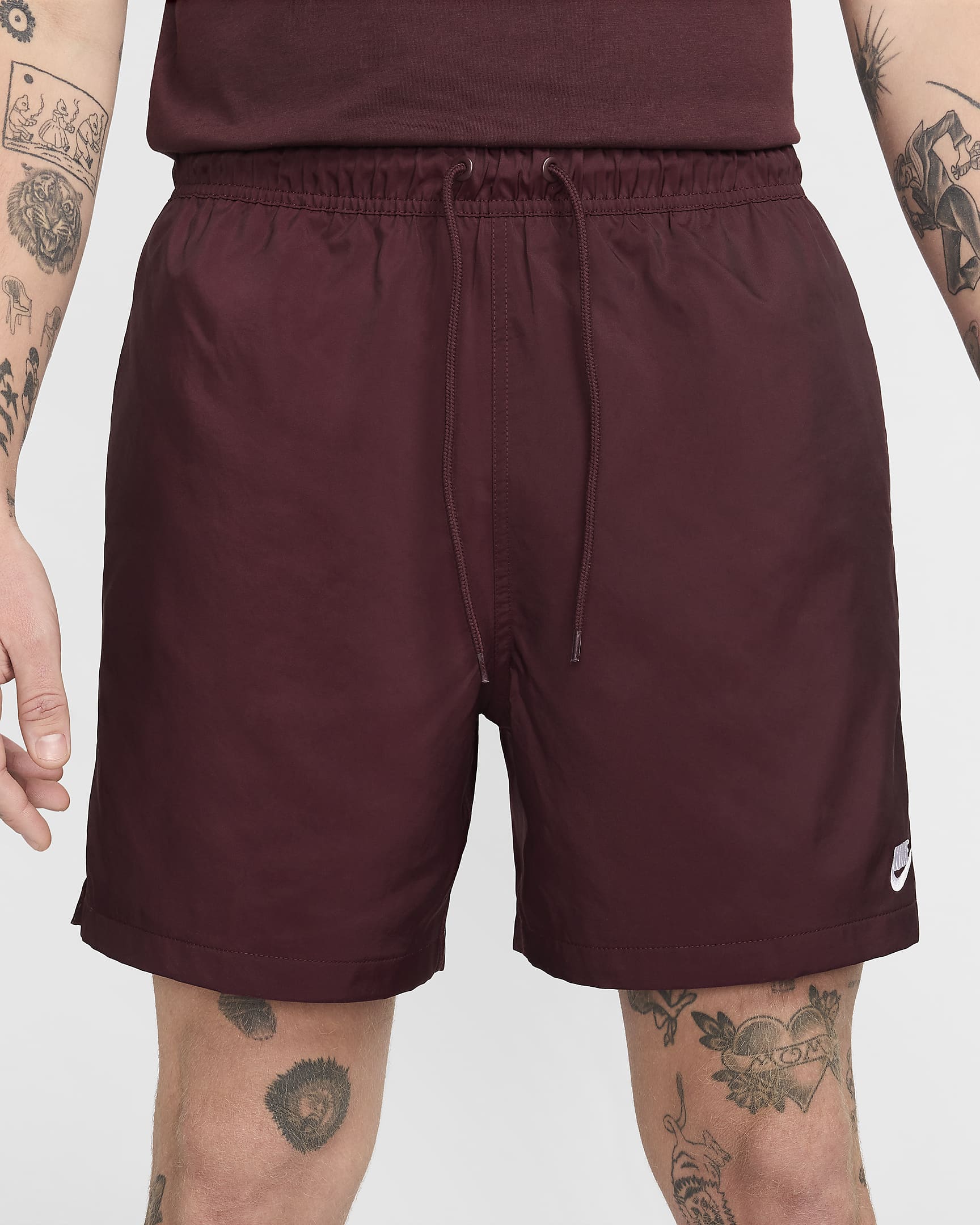 Shorts Flow in tessuto Nike Club – Uomo - Burgundy Crush/Bianco