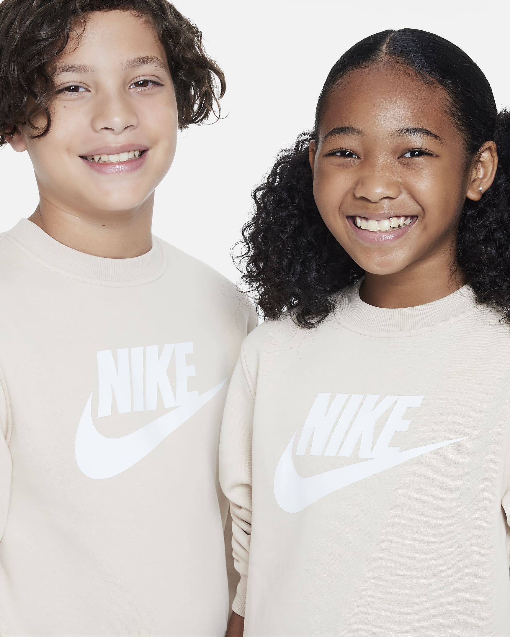 Nike Sportswear Club Fleece Big Kids' Sweatshirt. Nike.com