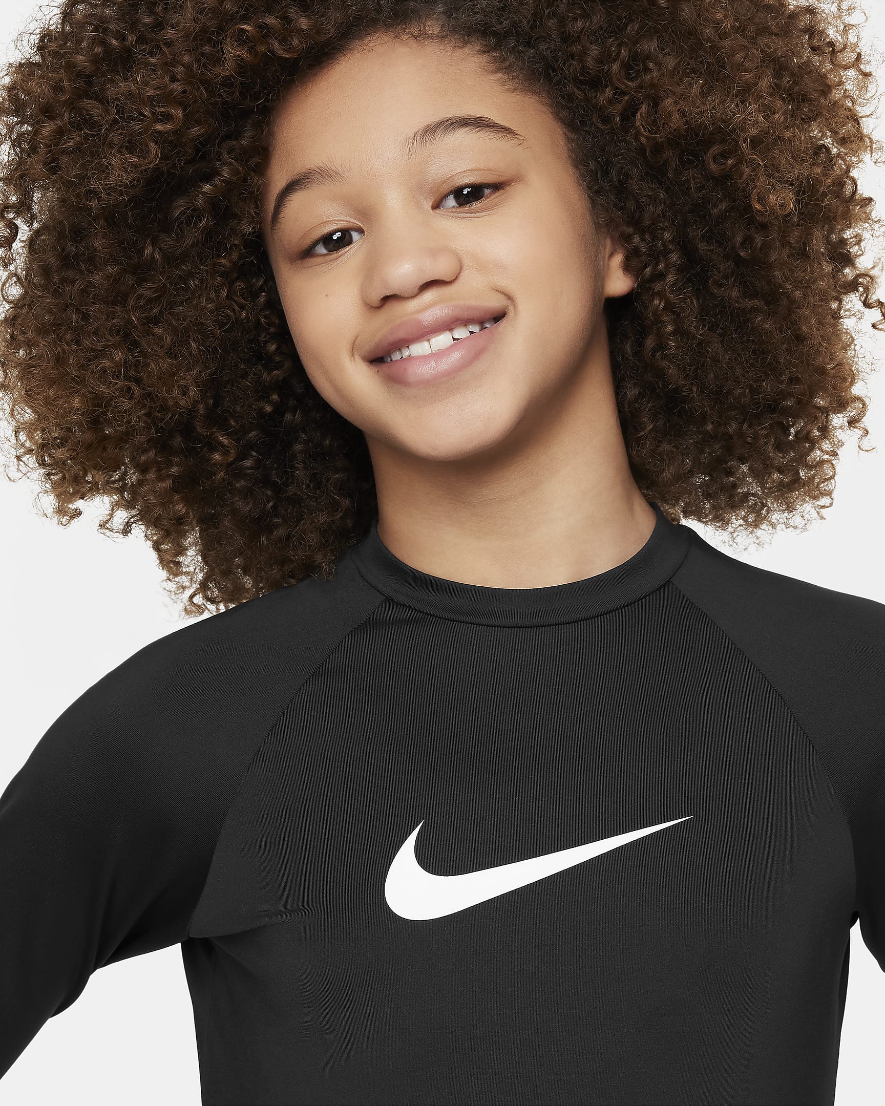 Playera Hydroguard de manga corta para niña talla grande Nike Swim - Negro