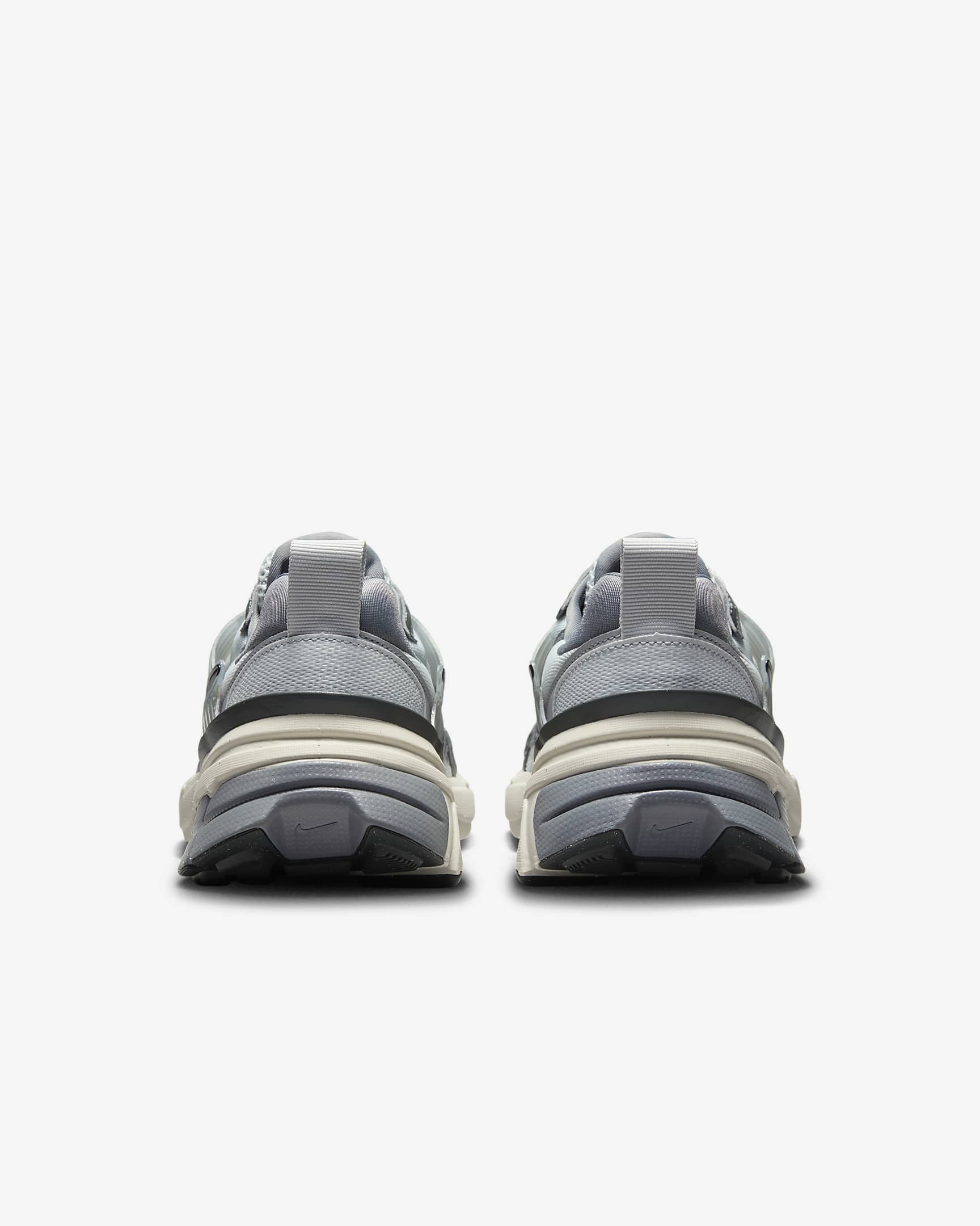 Chaussure Nike V2K Run - Pure Platinum/Wolf Grey/Cool Grey/Metallic Cool Grey