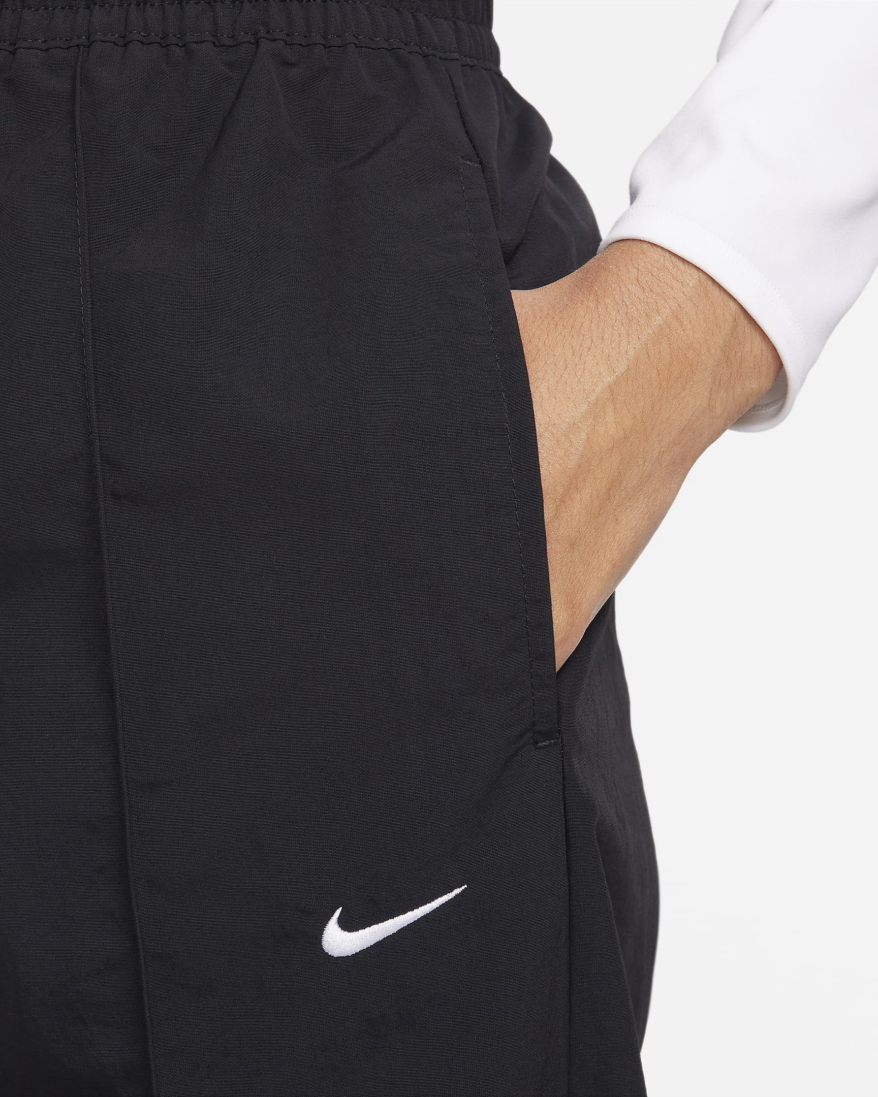 Nike Sportswear Everything Wovens Women's Mid-Rise Open-Hem Trousers - Black/White