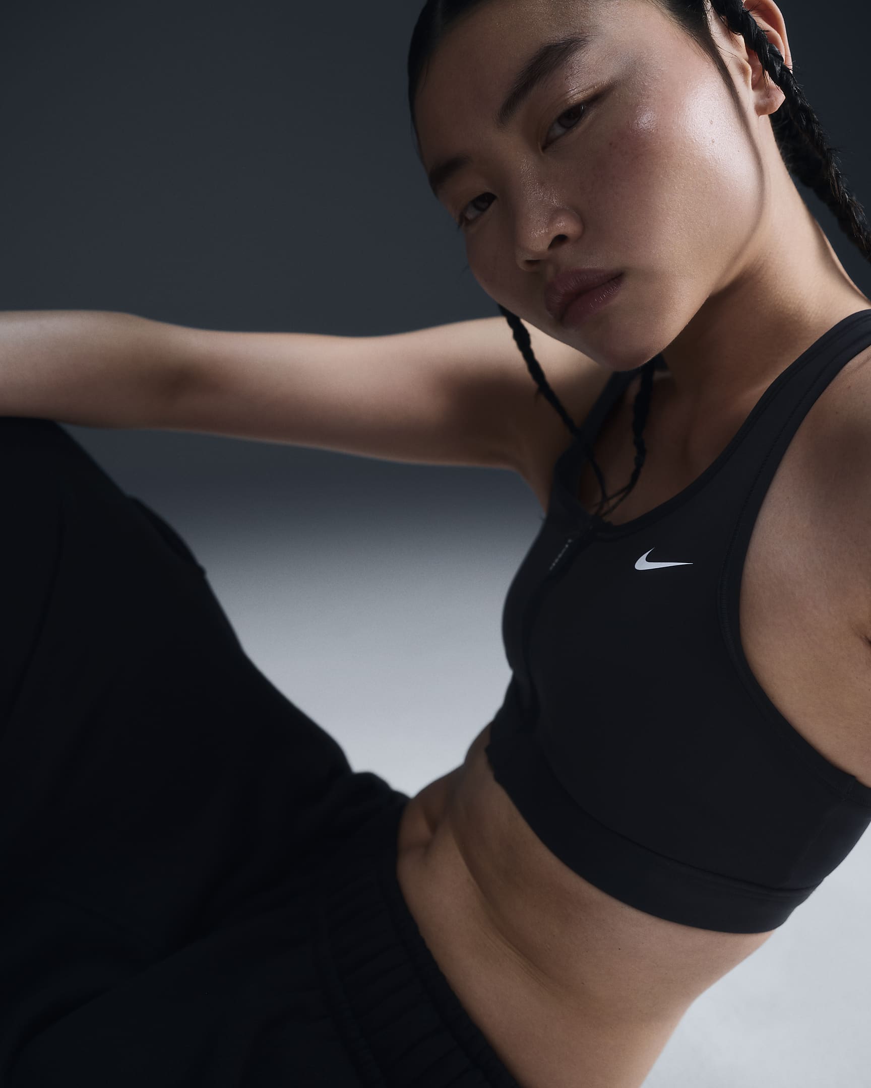 Nike Swoosh Front Zip Women's Medium-Support Padded Sports Bra - Black/Black/White