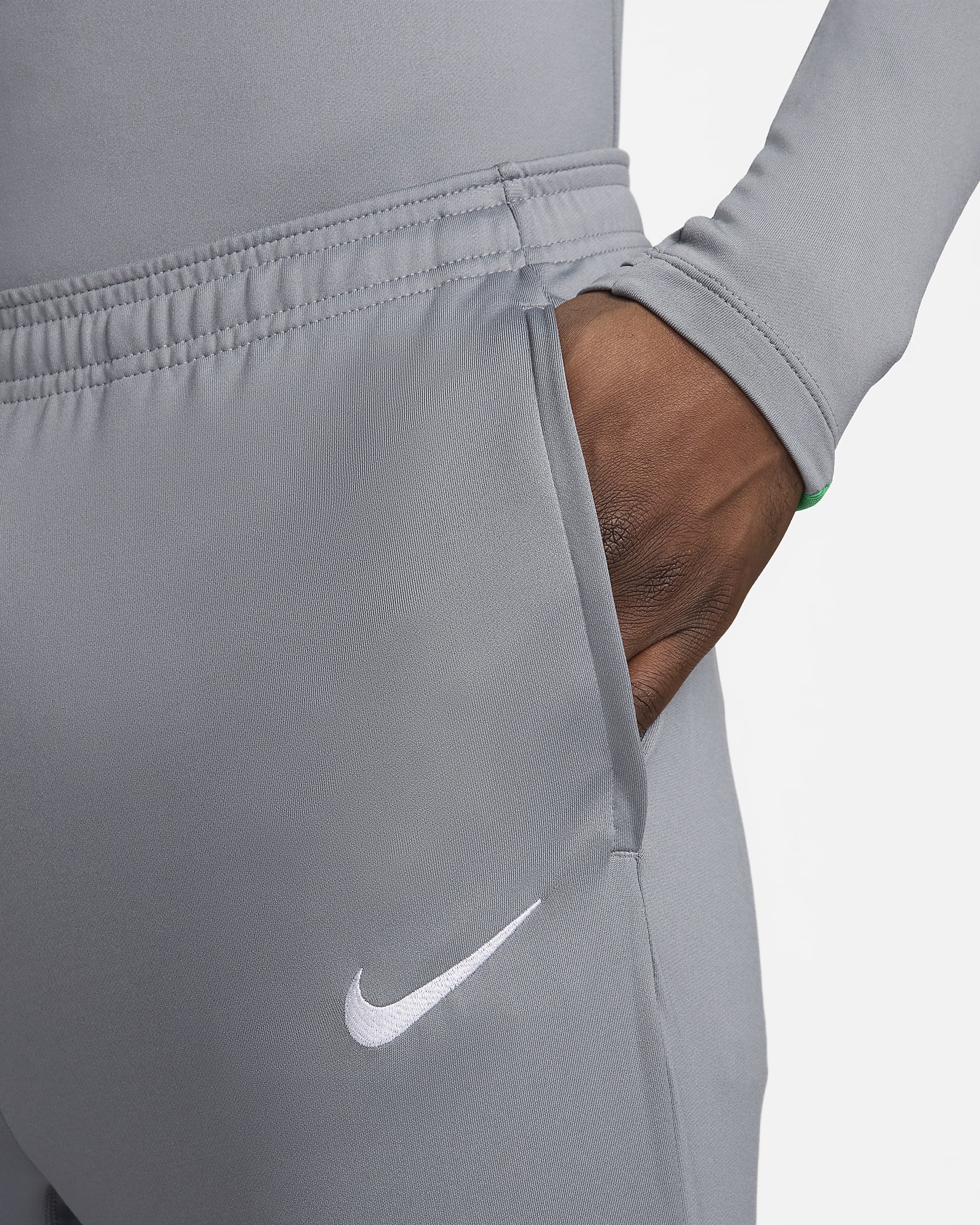 Nigeria Strike Men's Nike Dri-FIT Football Knit Pants. Nike CA