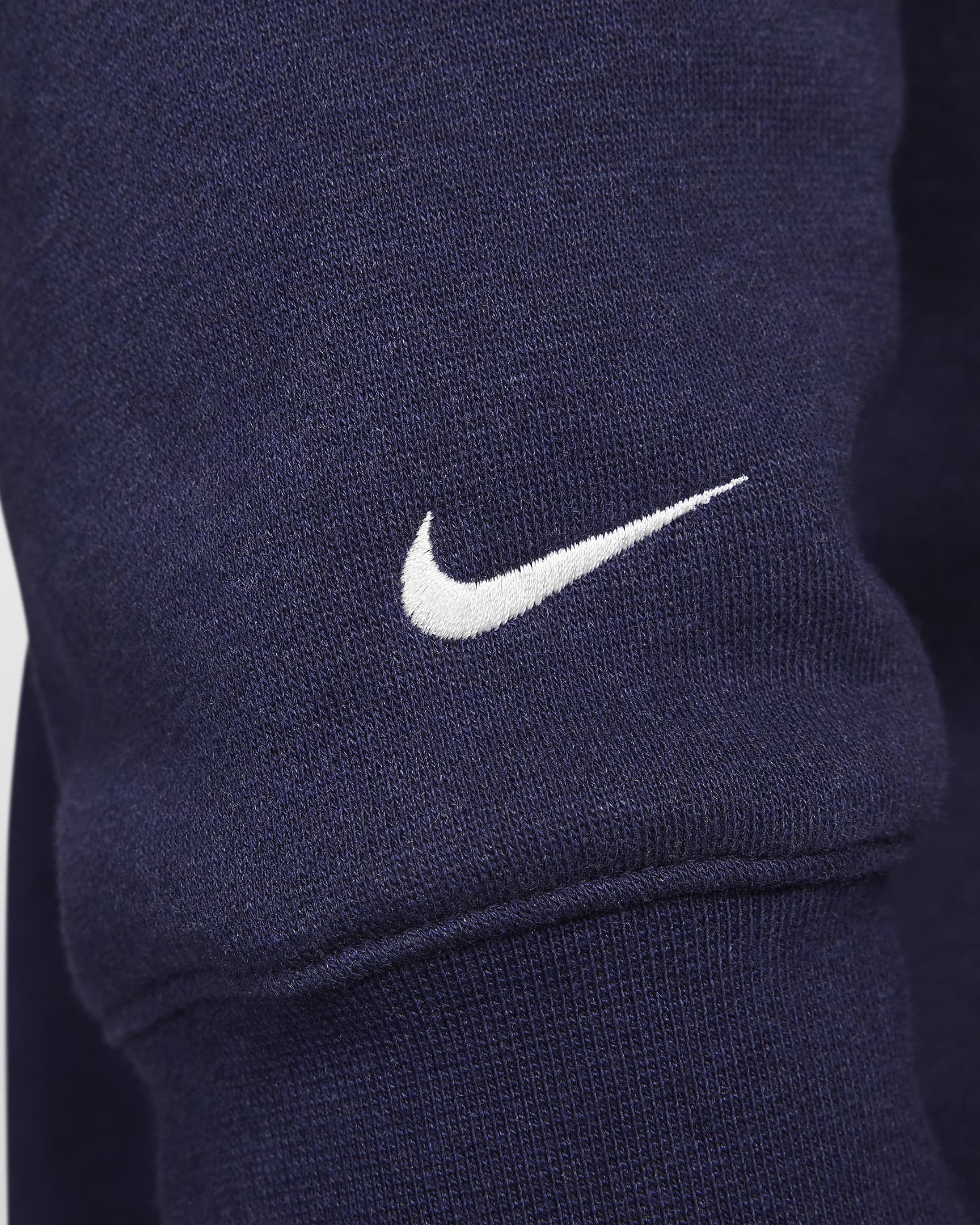 LeBron Men's Pullover Fleece Hoodie. Nike PT