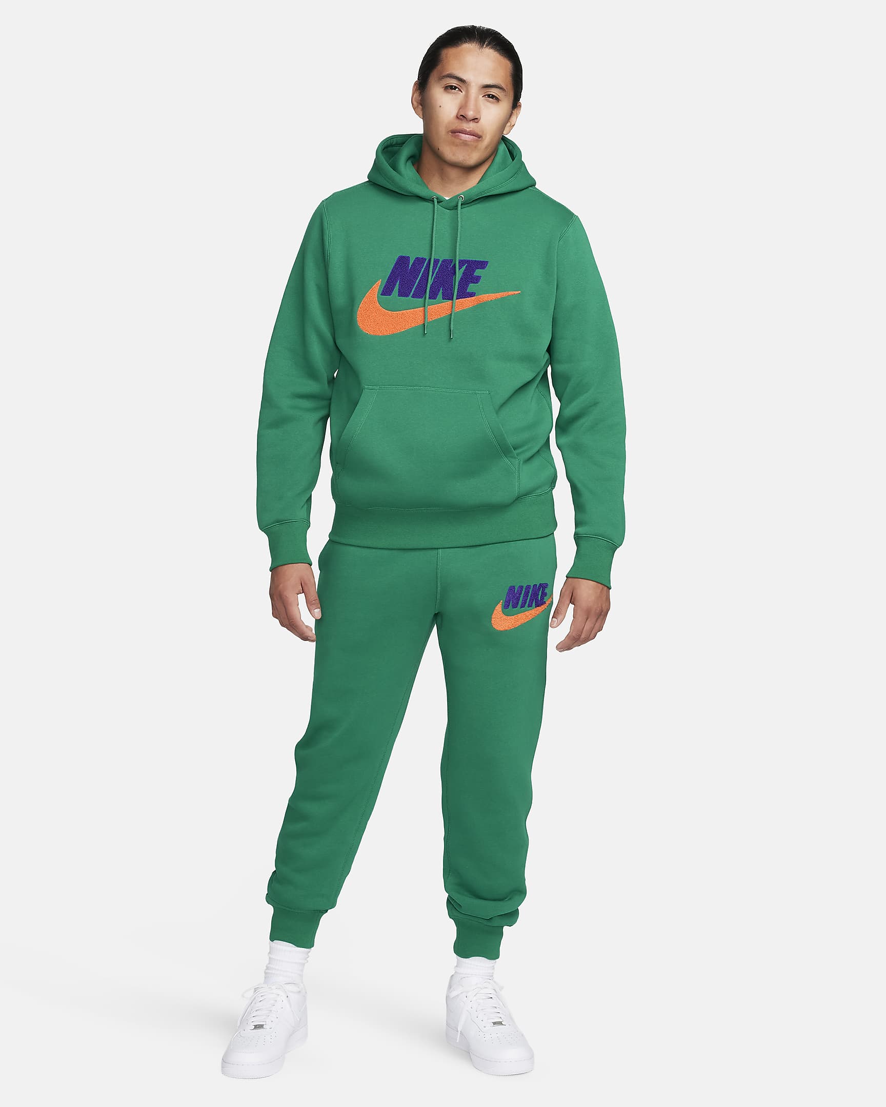 Nike Club Fleece Men's Fleece Joggers - Malachite/Malachite/Safety Orange