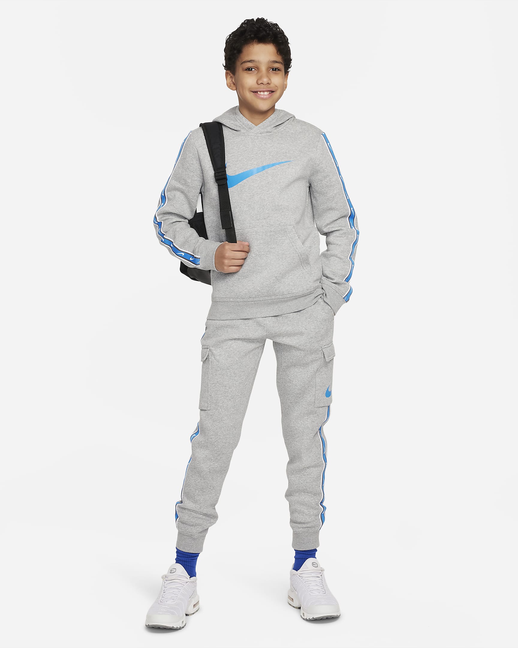 Nike Sportswear Repeat Older Kids' (Boys') Fleece Pullover Hoodie. Nike CA