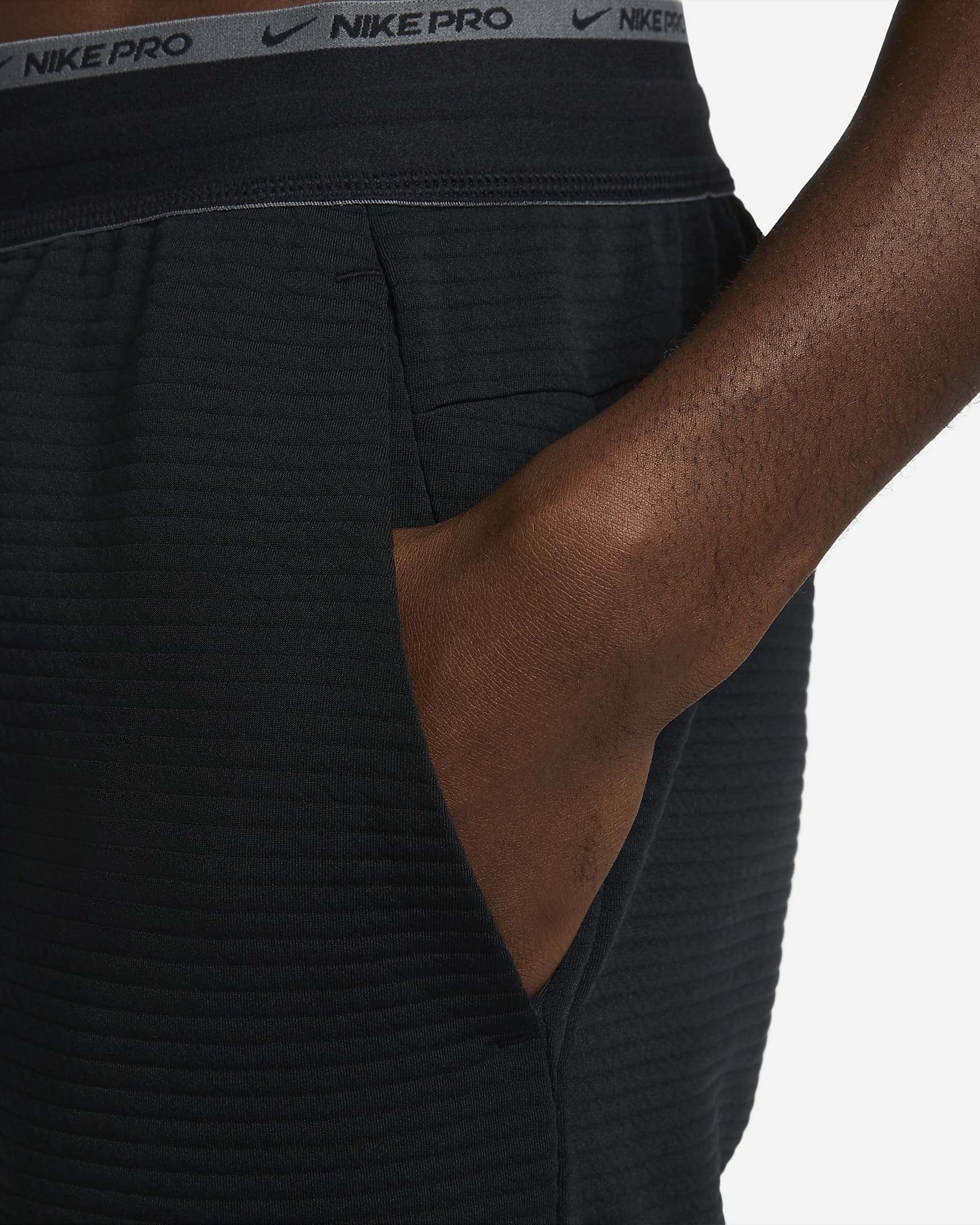 Nike Men's DriFIT Fleece Fitness Trousers. Nike FI