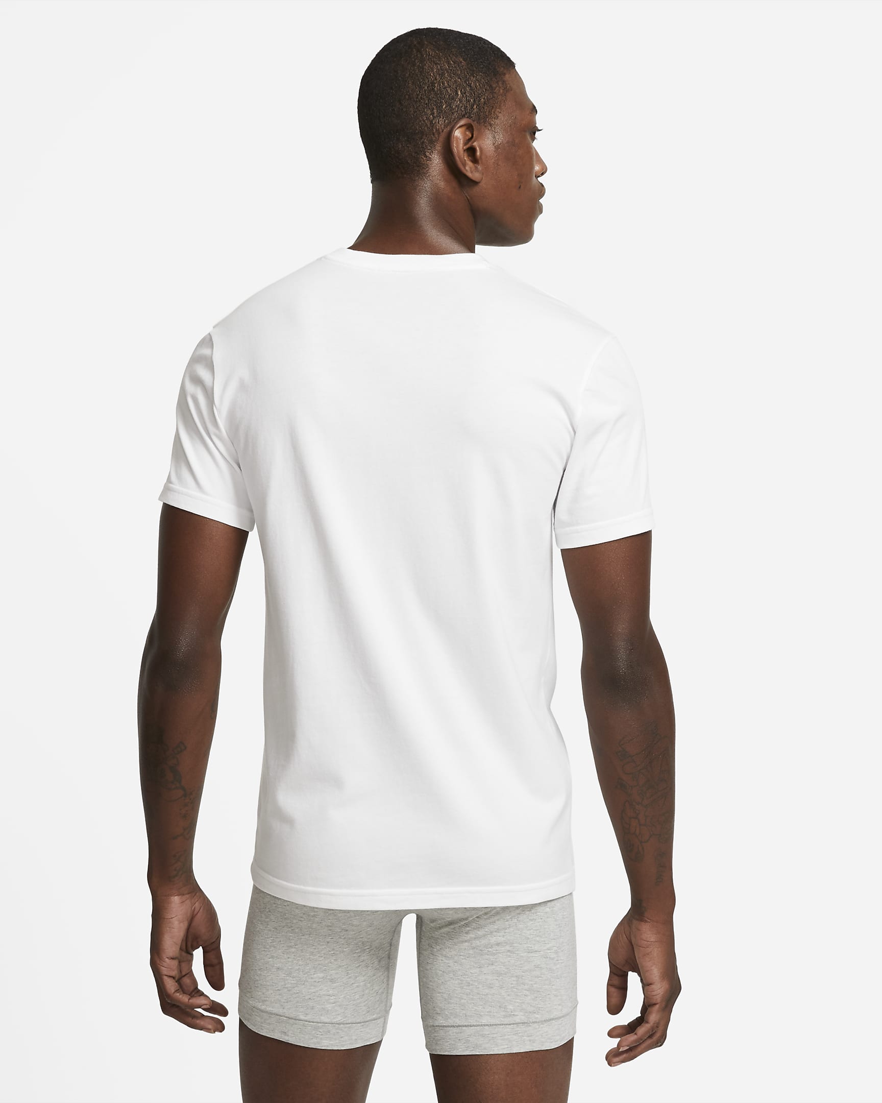 Camiseta interior de cuello en V de ajuste entallado para hombre Nike ...
