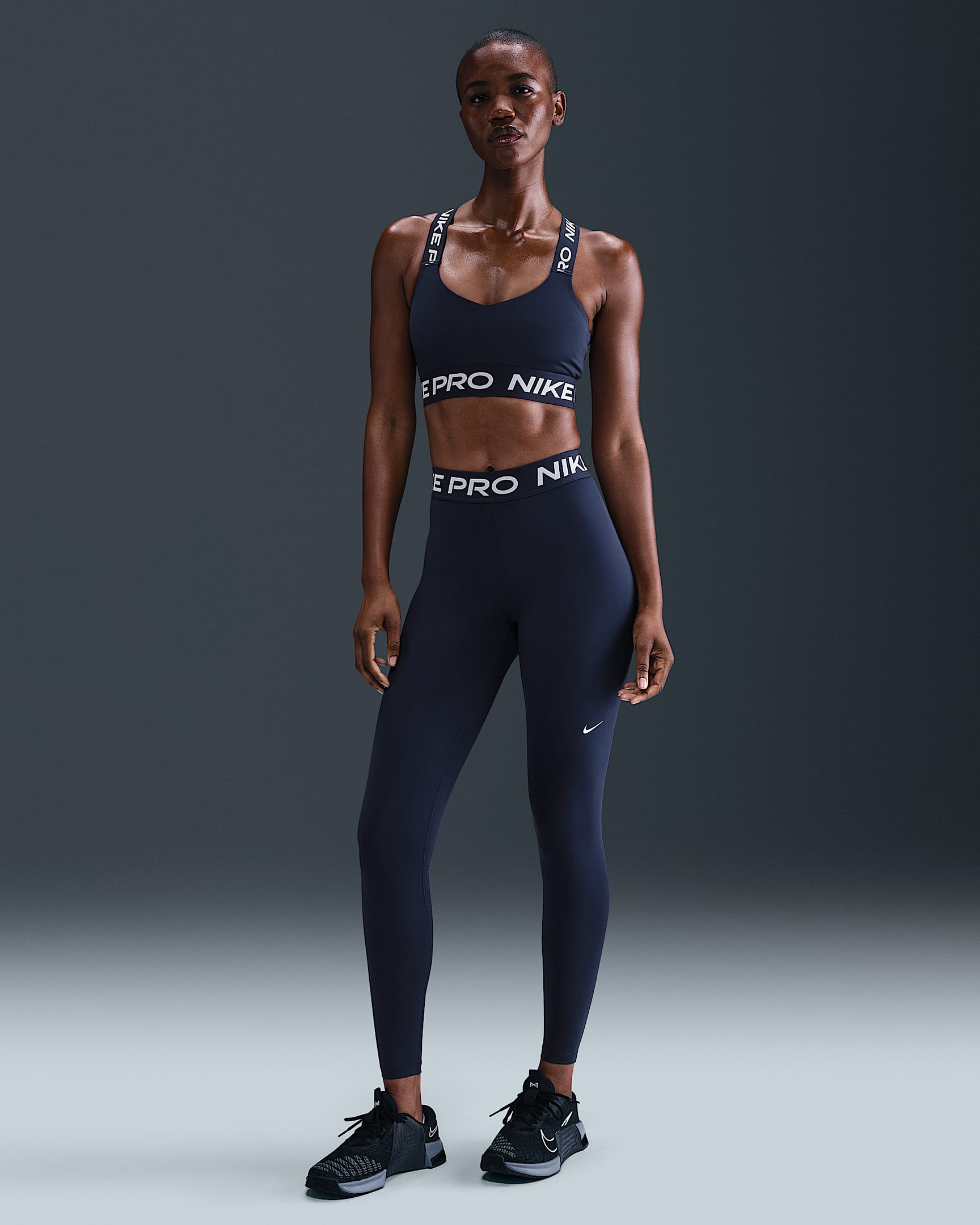 Leggings con paneles de malla de tiro medio para mujer Nike Pro - Azul marino medianoche/Blanco