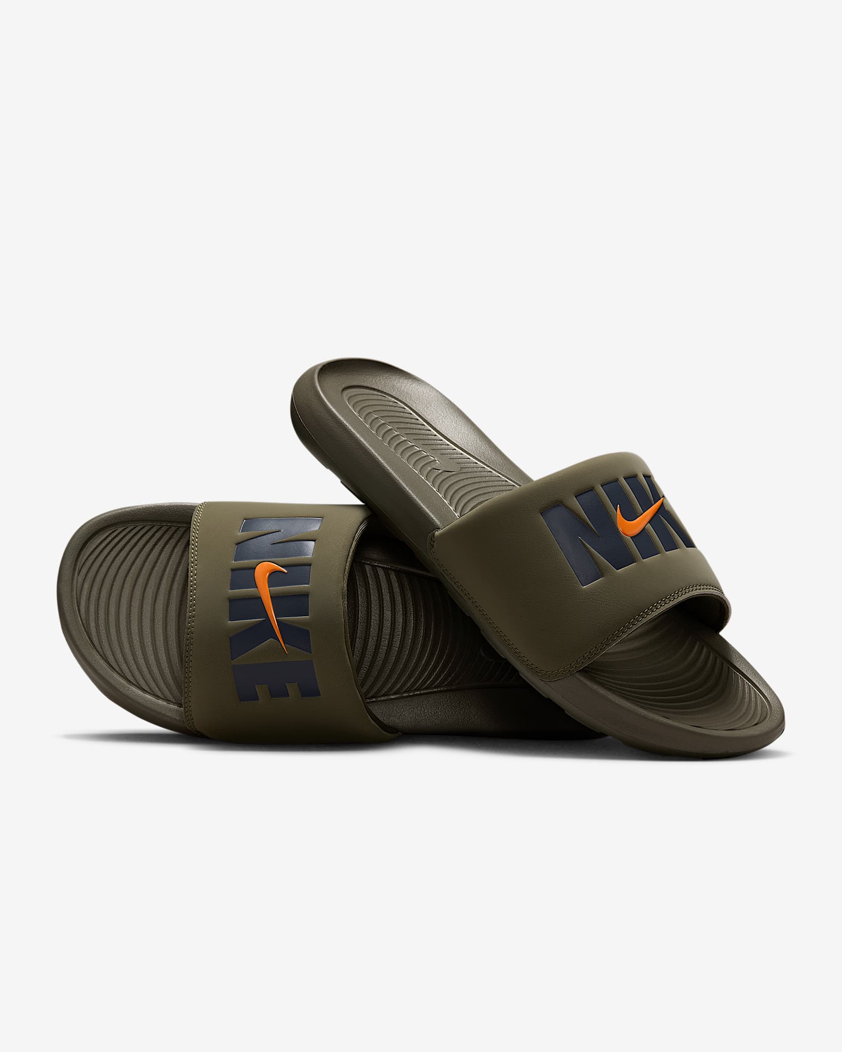 Claquette Nike Victori One SE pour homme - Medium Olive/Bright Ceramic/Anthracite
