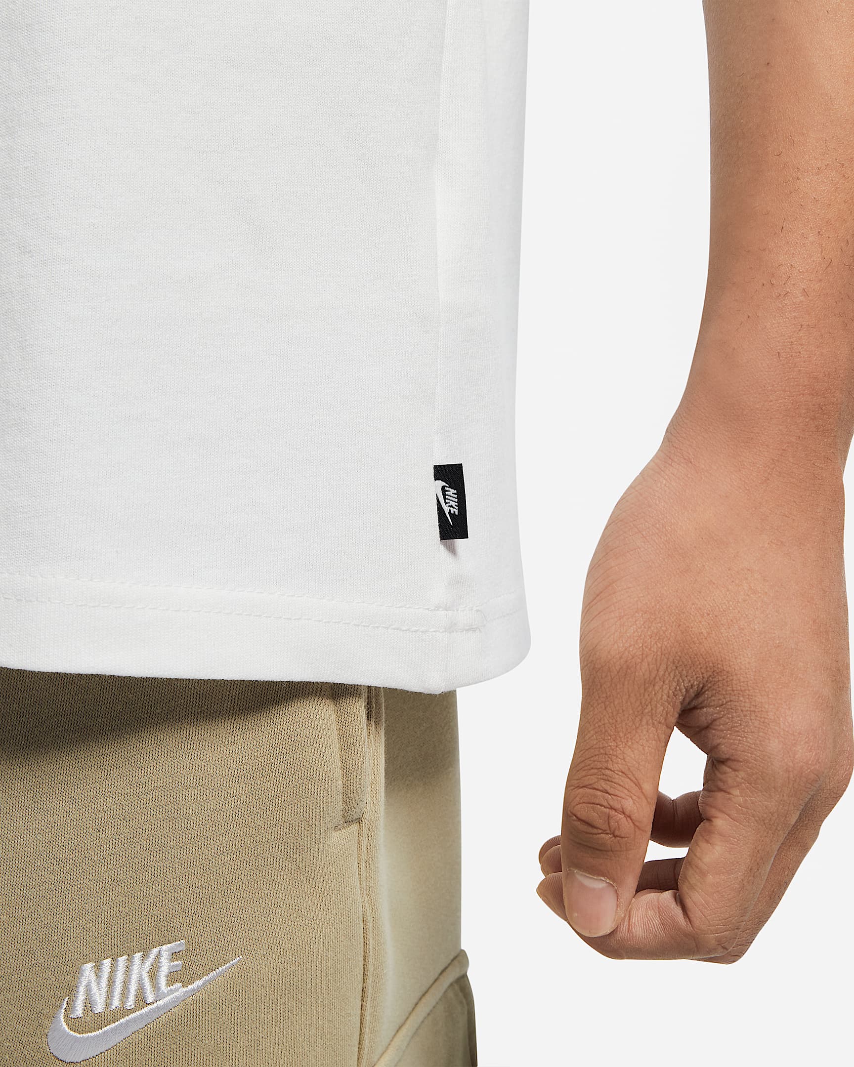 nike sportswear basic t shirt