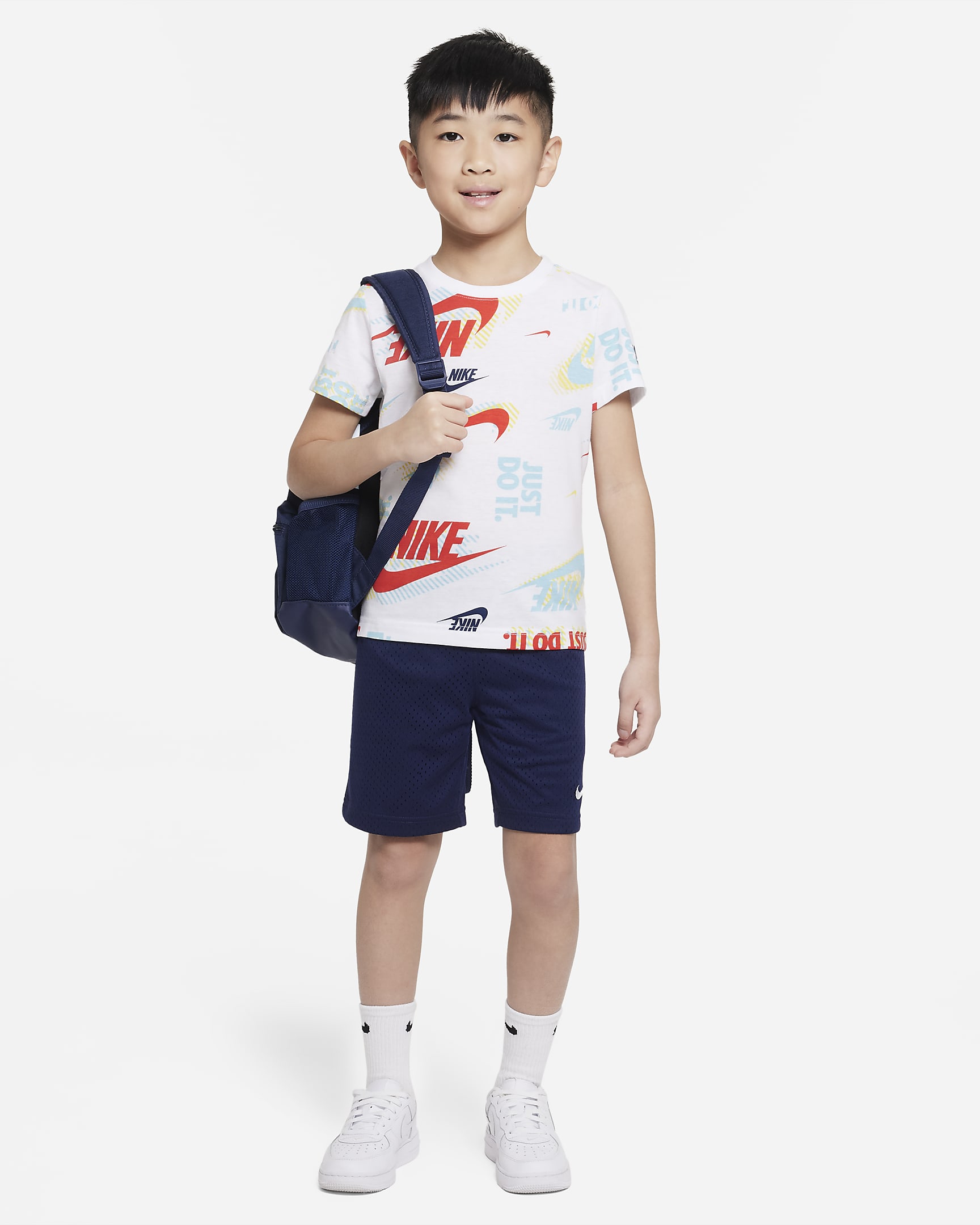 Nike Active Pack Printed Tee Younger Kids' T-Shirt. Nike SE