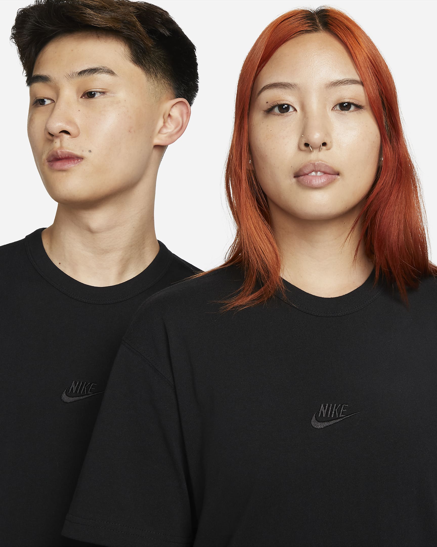 Nike Sportswear Premium Essentials Men's T-Shirt - Black/Black