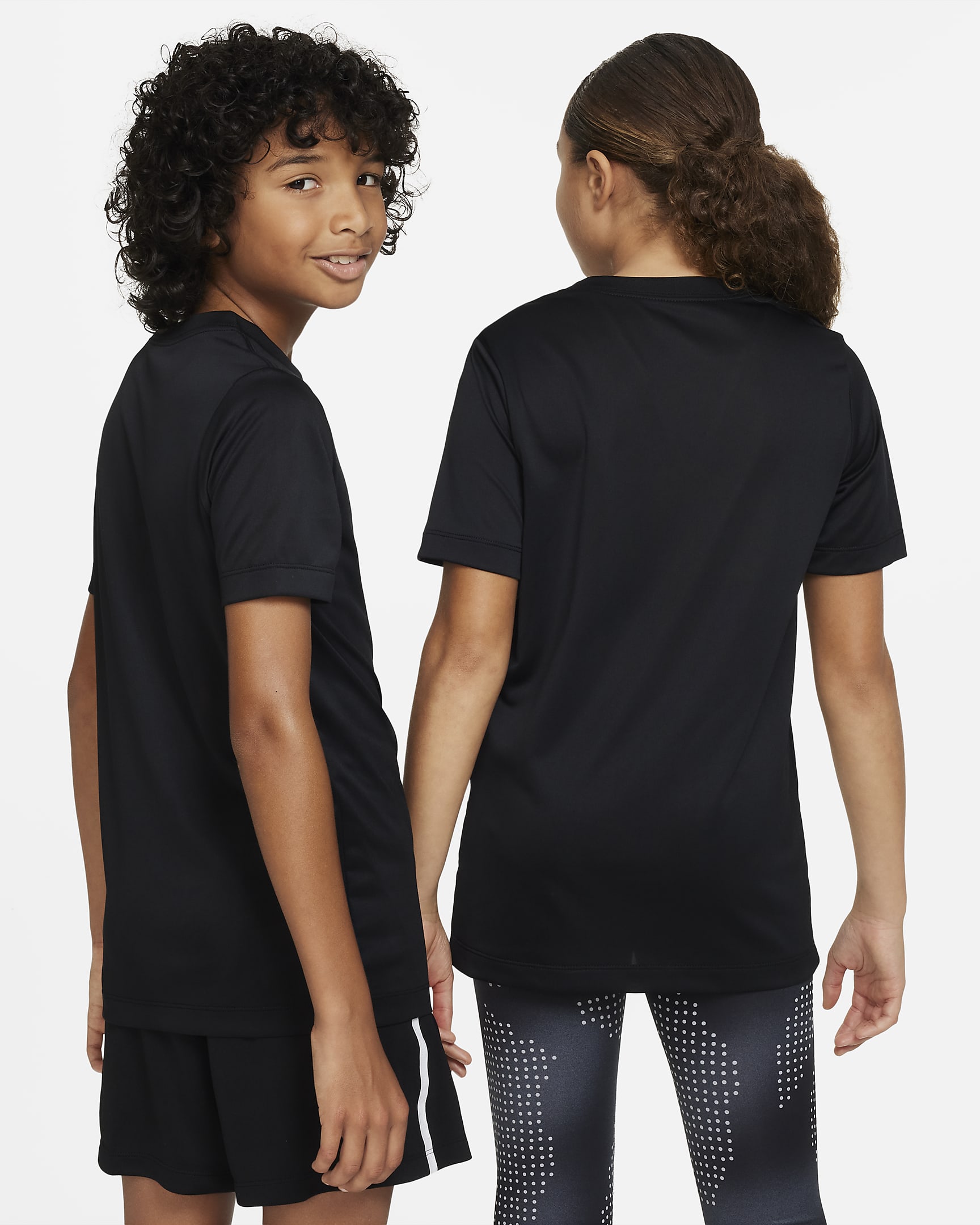 Nike Dri-FIT Legend Older Kids' Training T-Shirt - Black