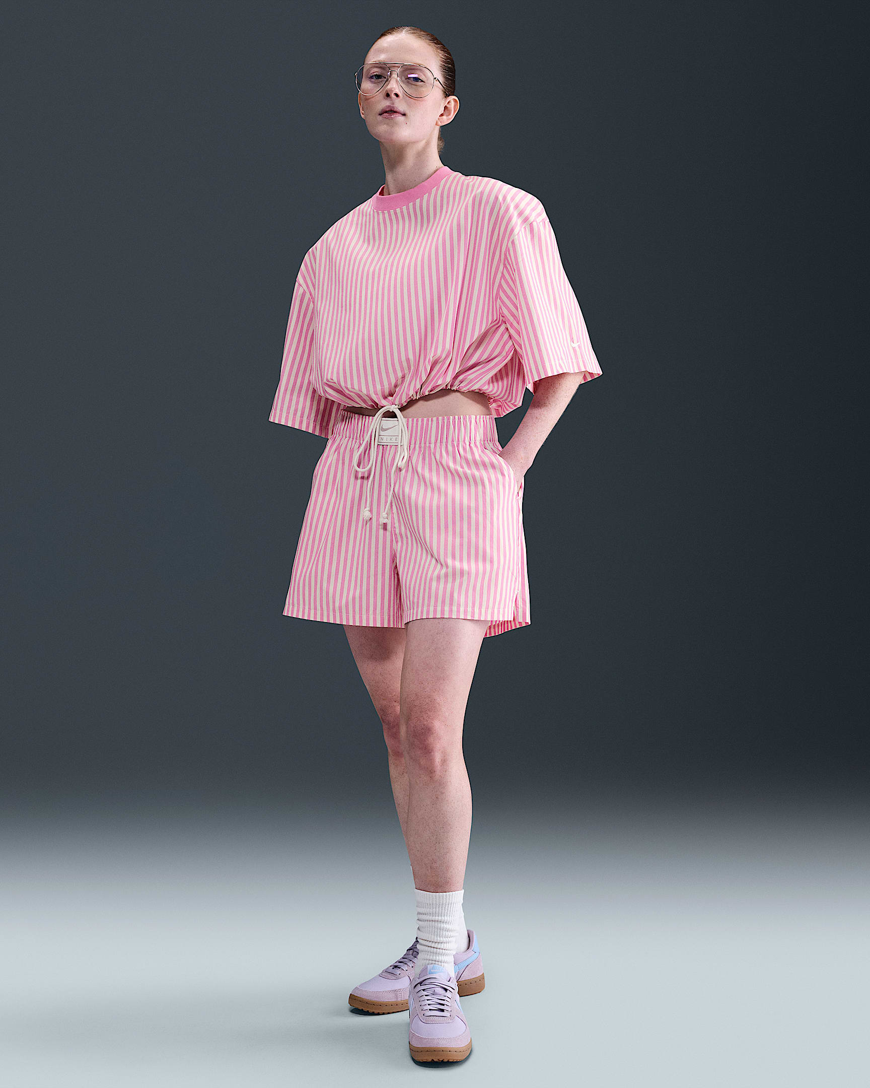 Nike Sportswear Chill Poplin Women's Mid-Rise Loose Striped Shorts - Playful Pink/Sail/Black
