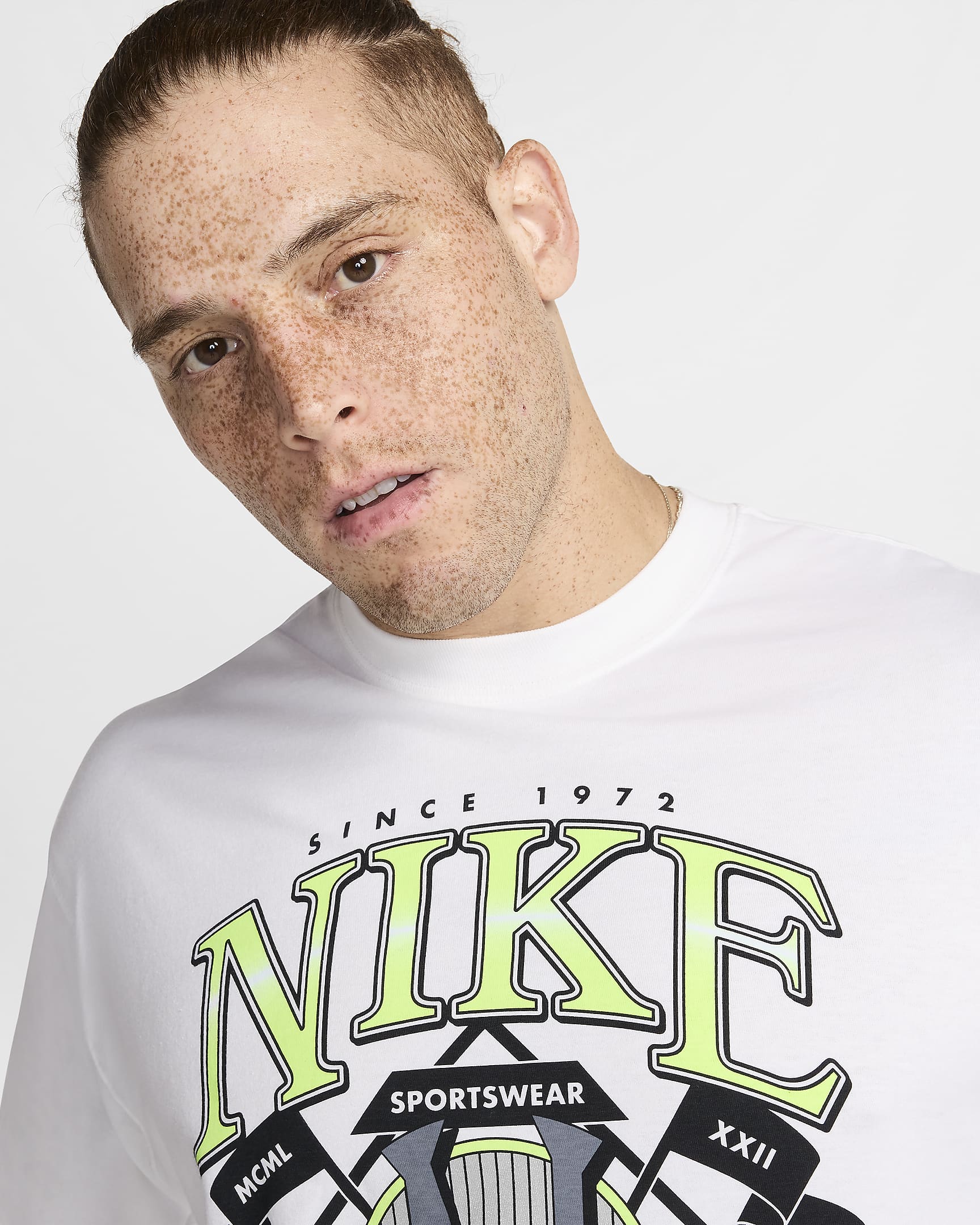 Nike Sportswear Men's Max90 T-Shirt - White/Volt