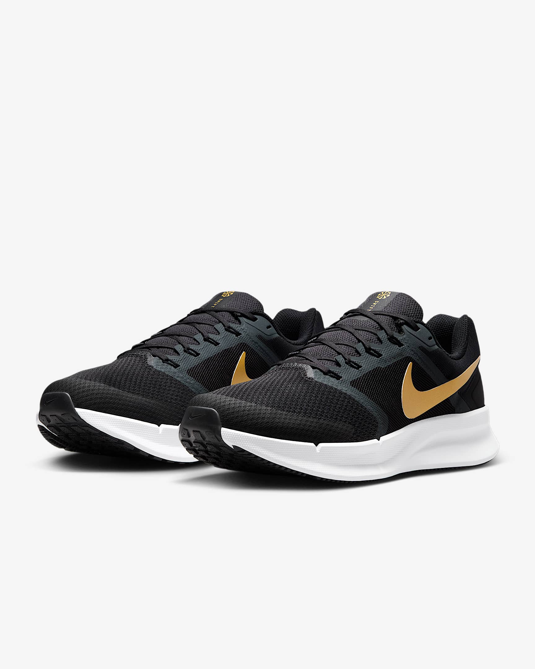 nike swift running shoes black