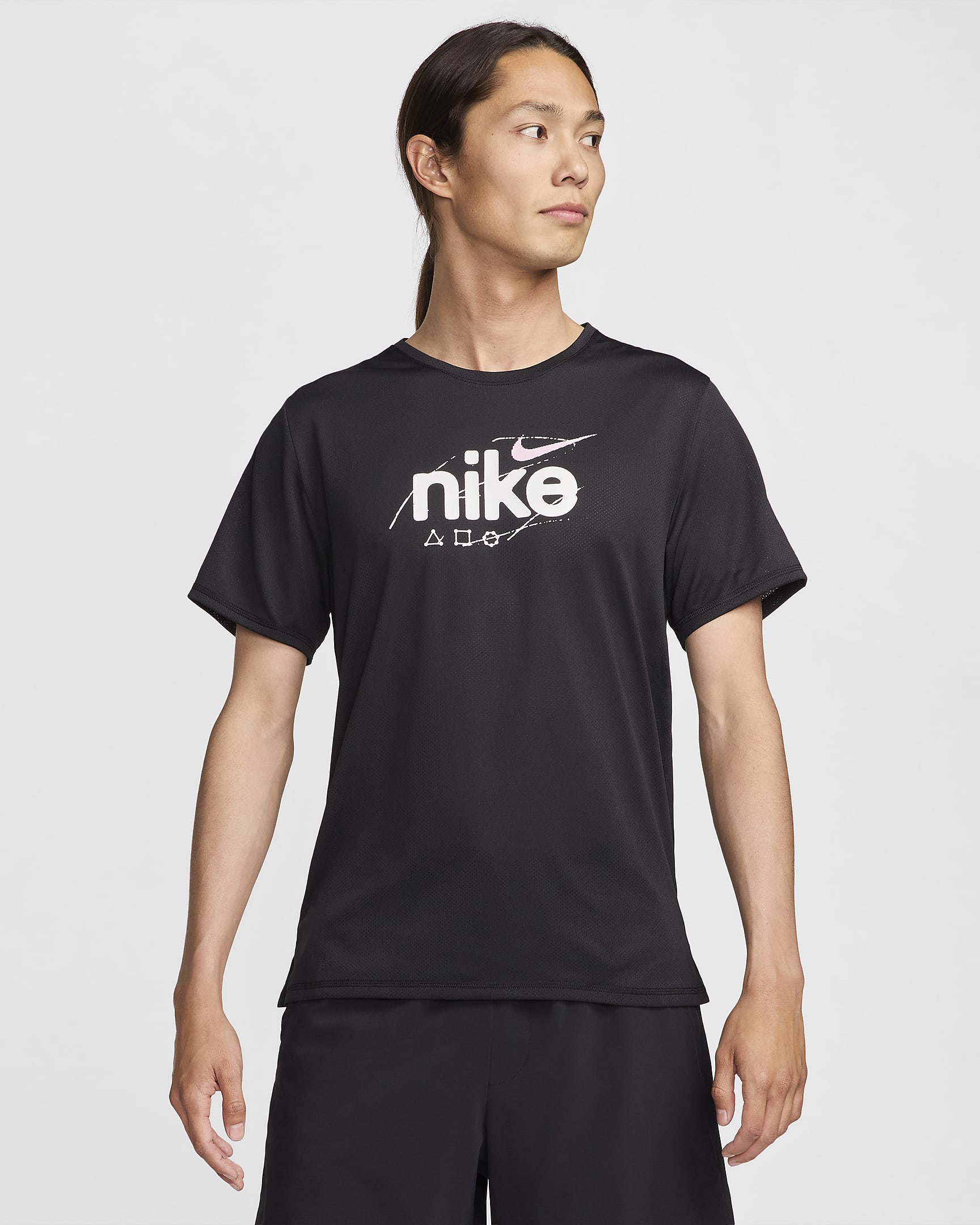 ナイキ Dri-FIT マイラー D.Y.E. メンズ ショートスリーブ ランニングトップ - ブラック/ピンクフォーム