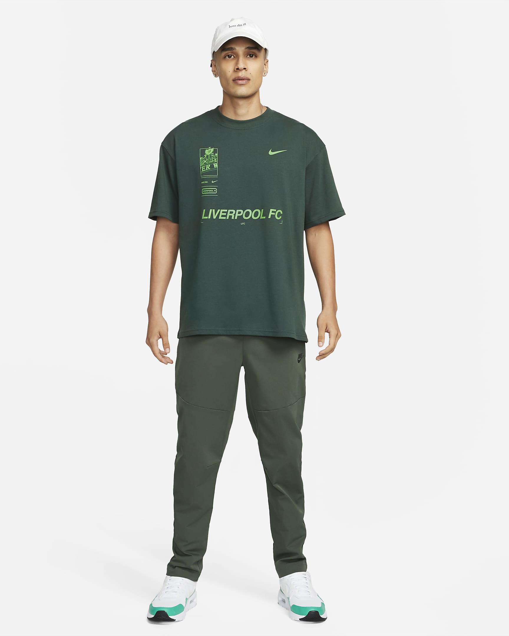 Liverpool F.C. Men's Nike Max90 Football T-Shirt. Nike HR