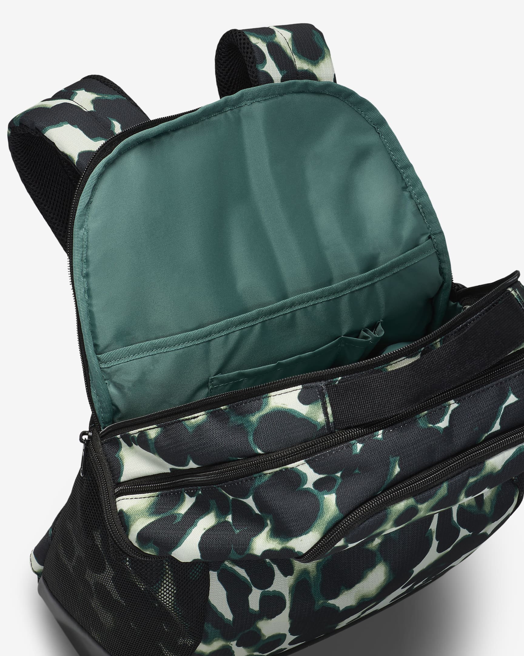 Nike Brasilia Backpack (Medium, 24L). Nike CZ