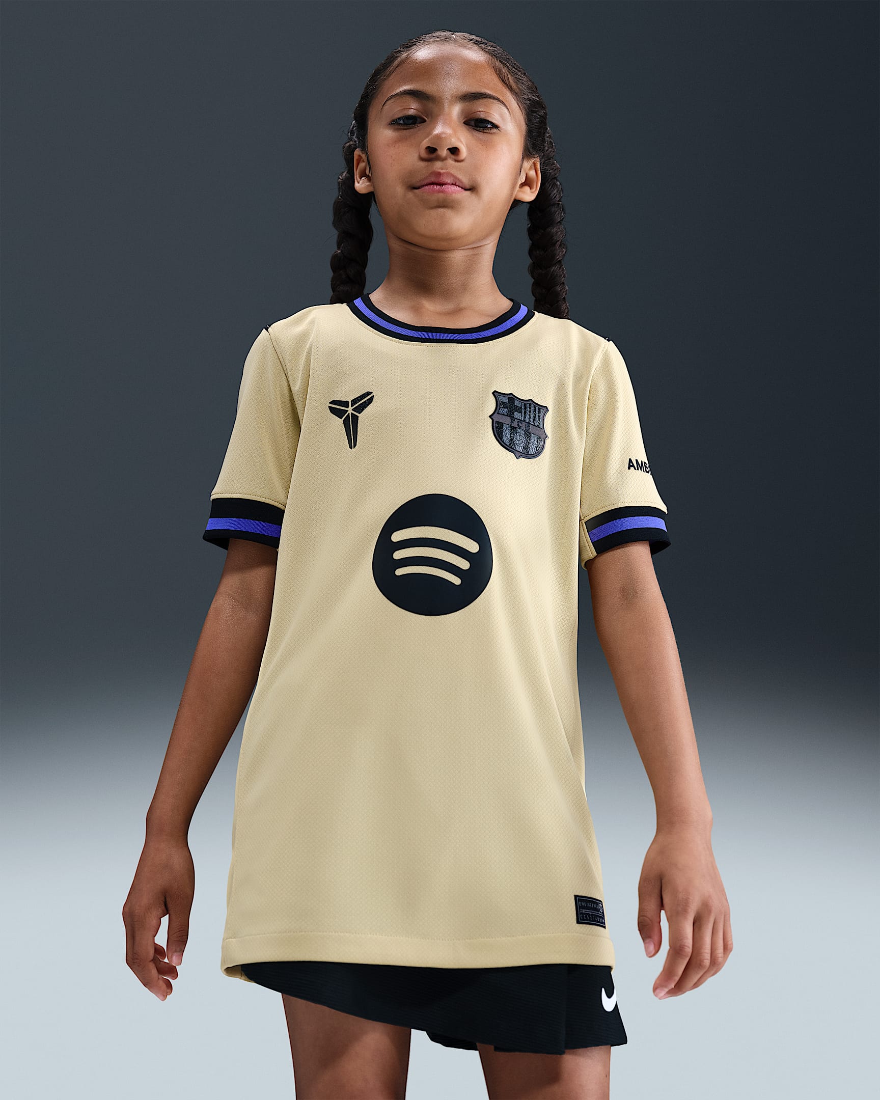 FC Barcelona 2025/26 Stadium Away Kobe Replika-Fußballtrikot mit Dri-FIT-Technologie (ältere Kinder) - Team Gold/Team Gold/Persian Violet/Schwarz
