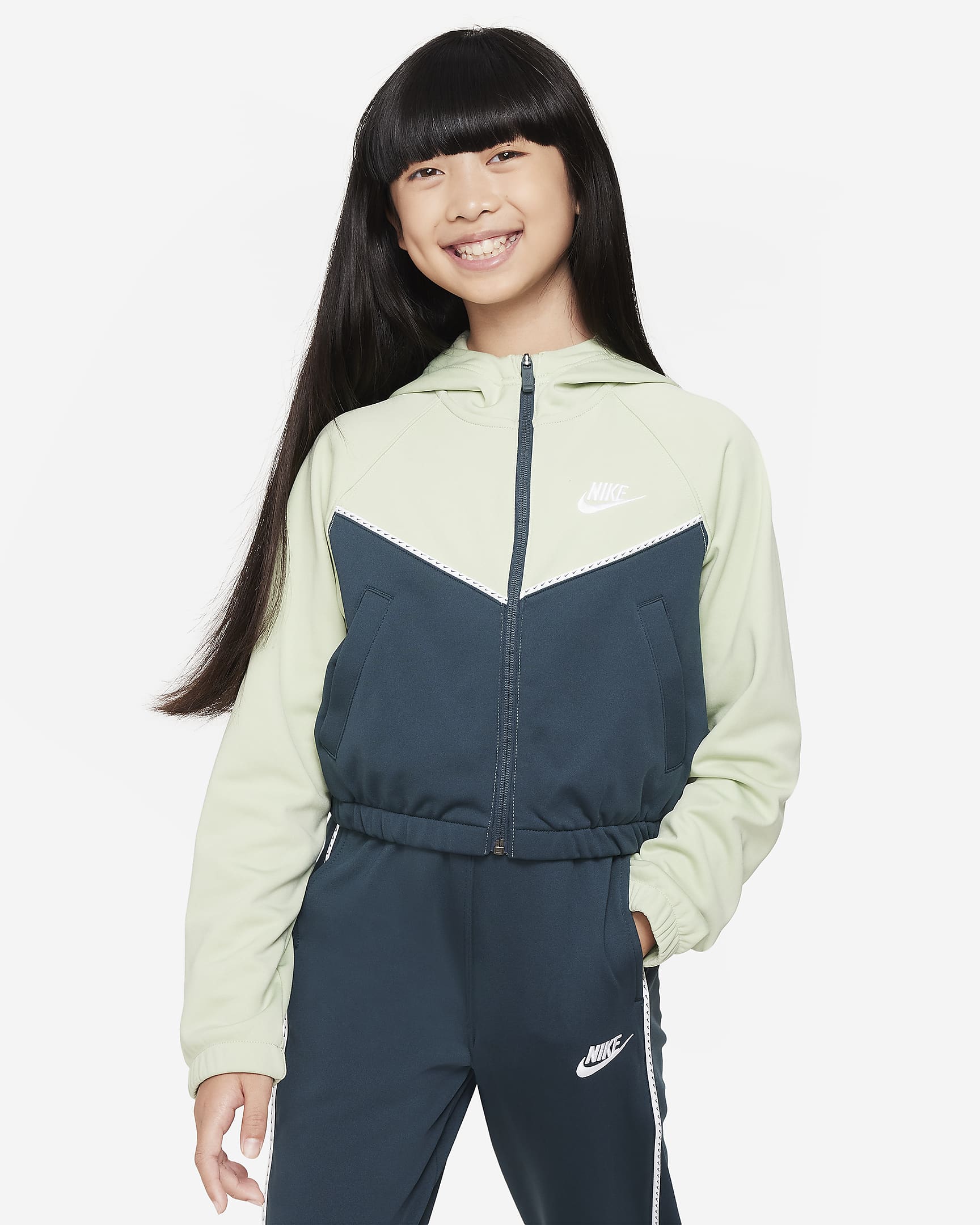 Nike Sportswear Older Kids' (Girls') Tracksuit. Nike UK