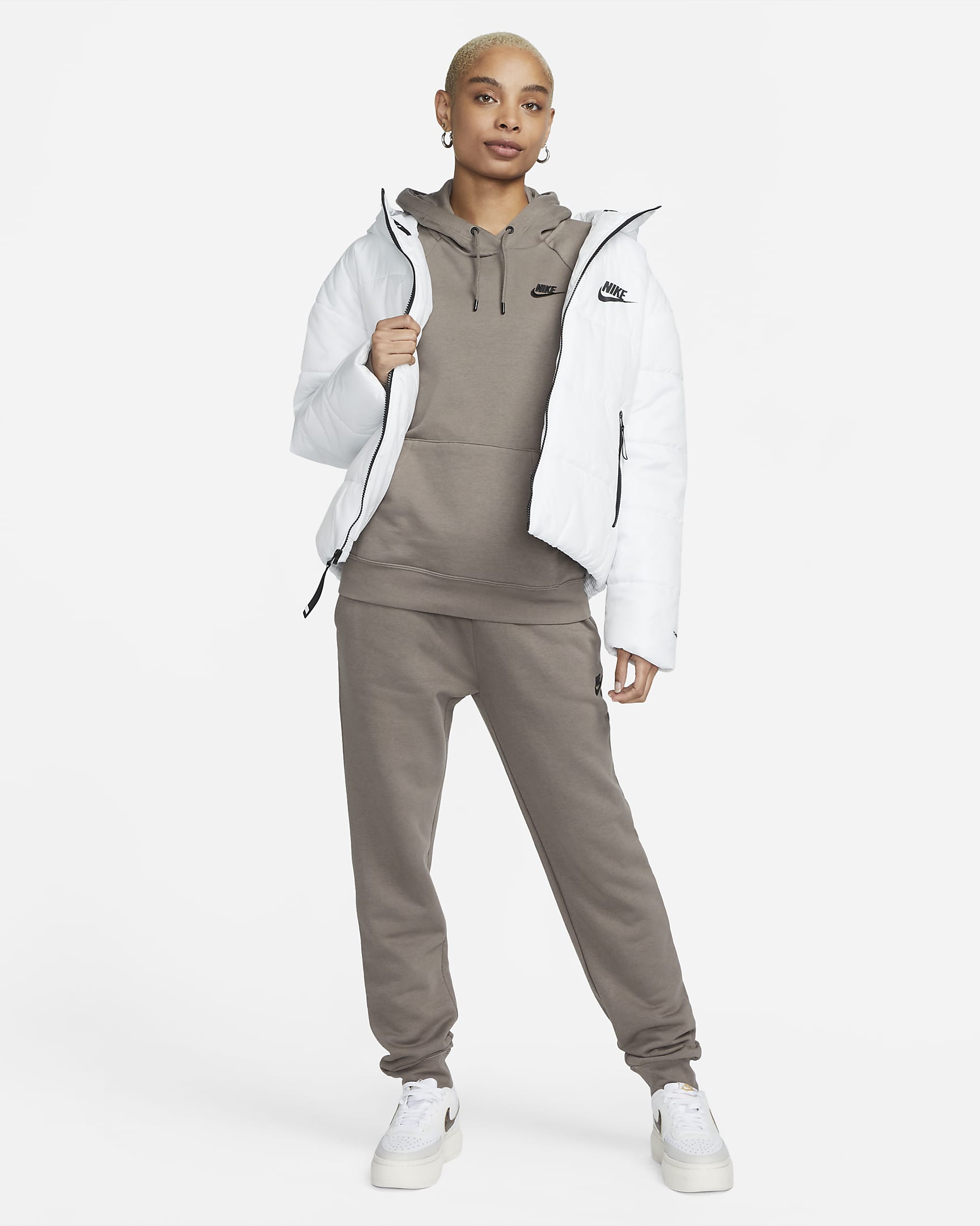 nike sportswear essential women's fleece pullover hoodie