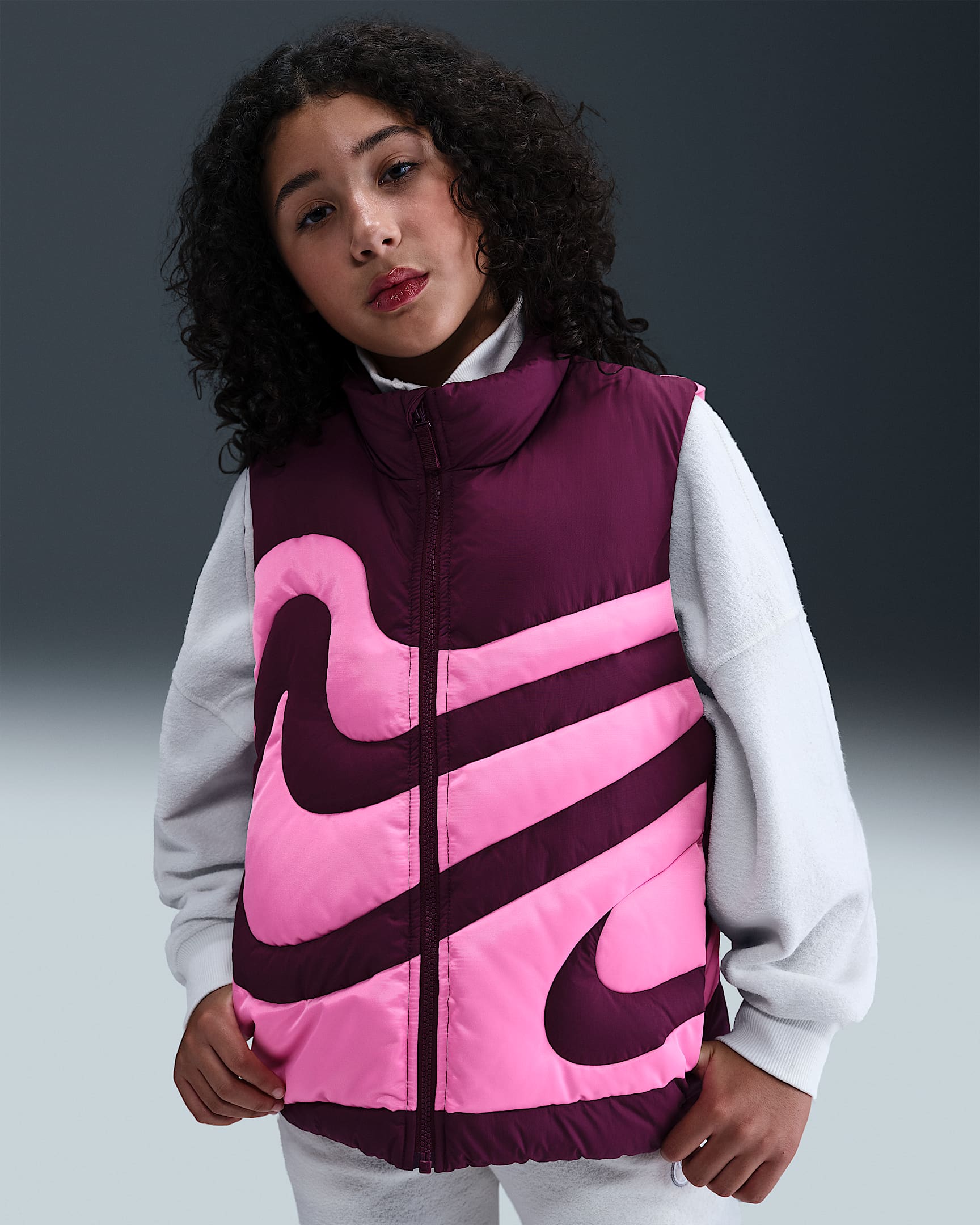 Nike Sportswear Swoosh Big Kids' (Girls') Therma-FIT Loose Puffer Vest - Bordeaux/Pink Spell/Pink Spell