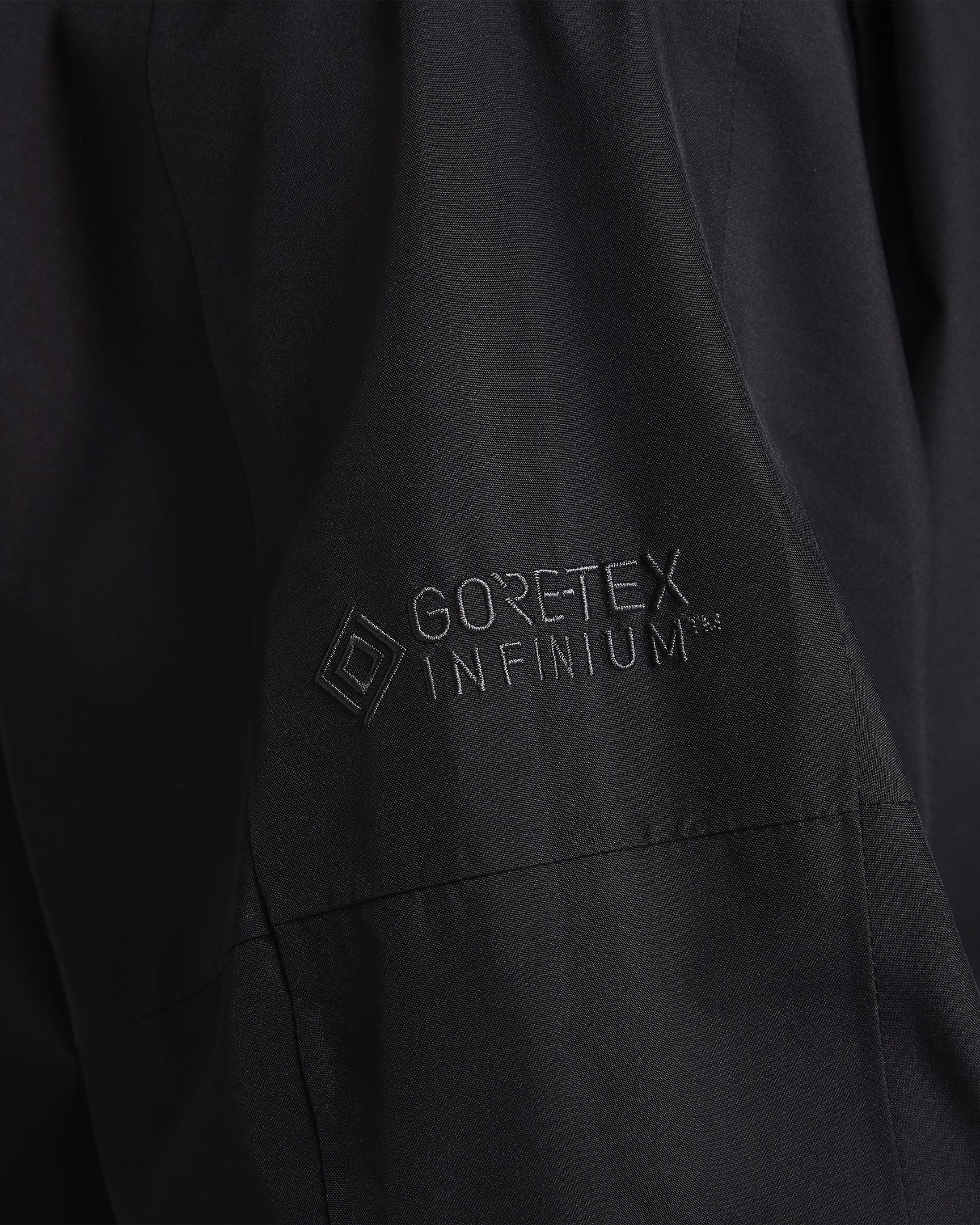 Nike GORE-TEX INFINIUM™-løbejakke til kvinder - sort/sort/Dark Smoke Grey