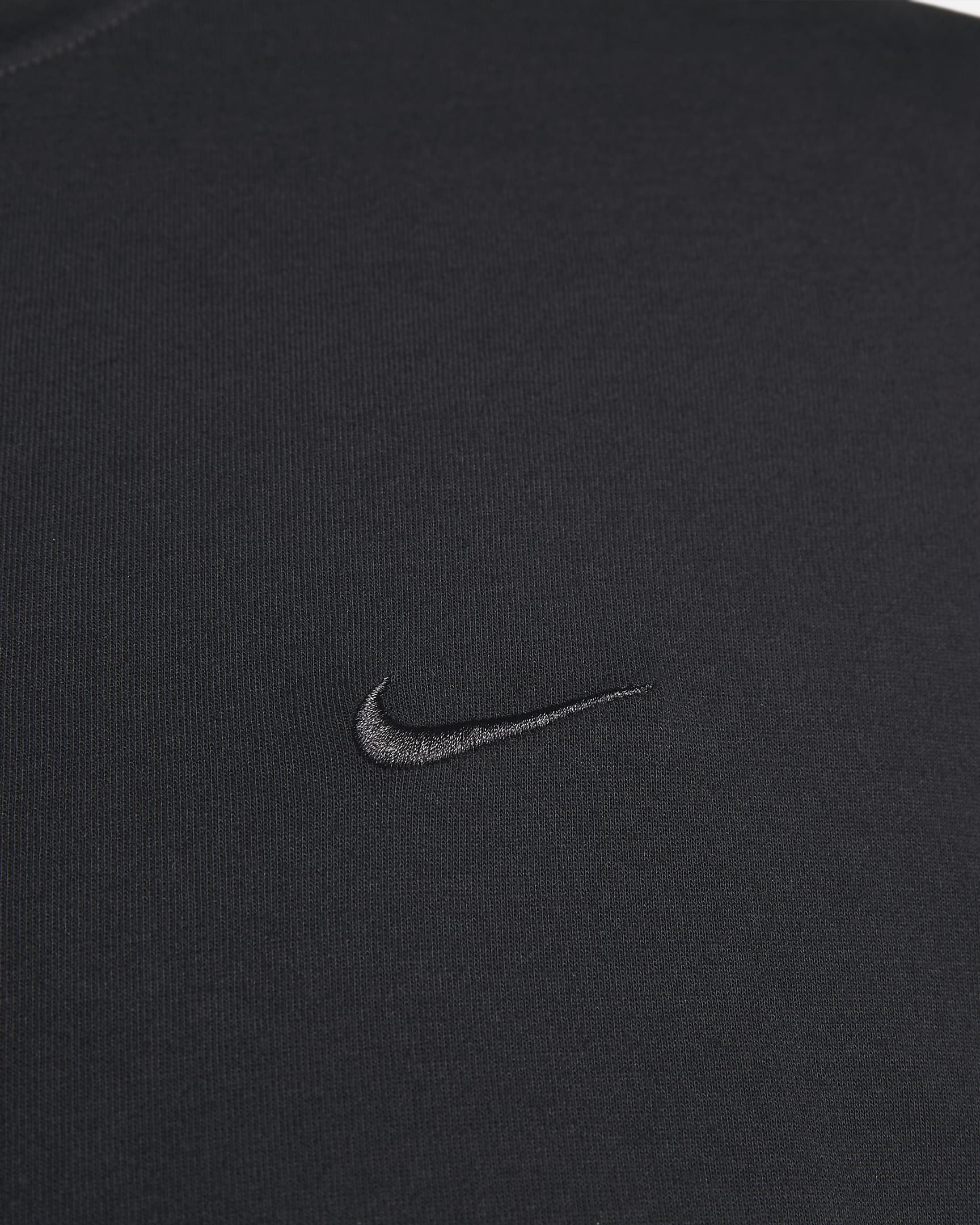 Nike Primary vielseitiges Nike Dri-FIT Kurzarm-Oberteil für Herren - Schwarz/Schwarz