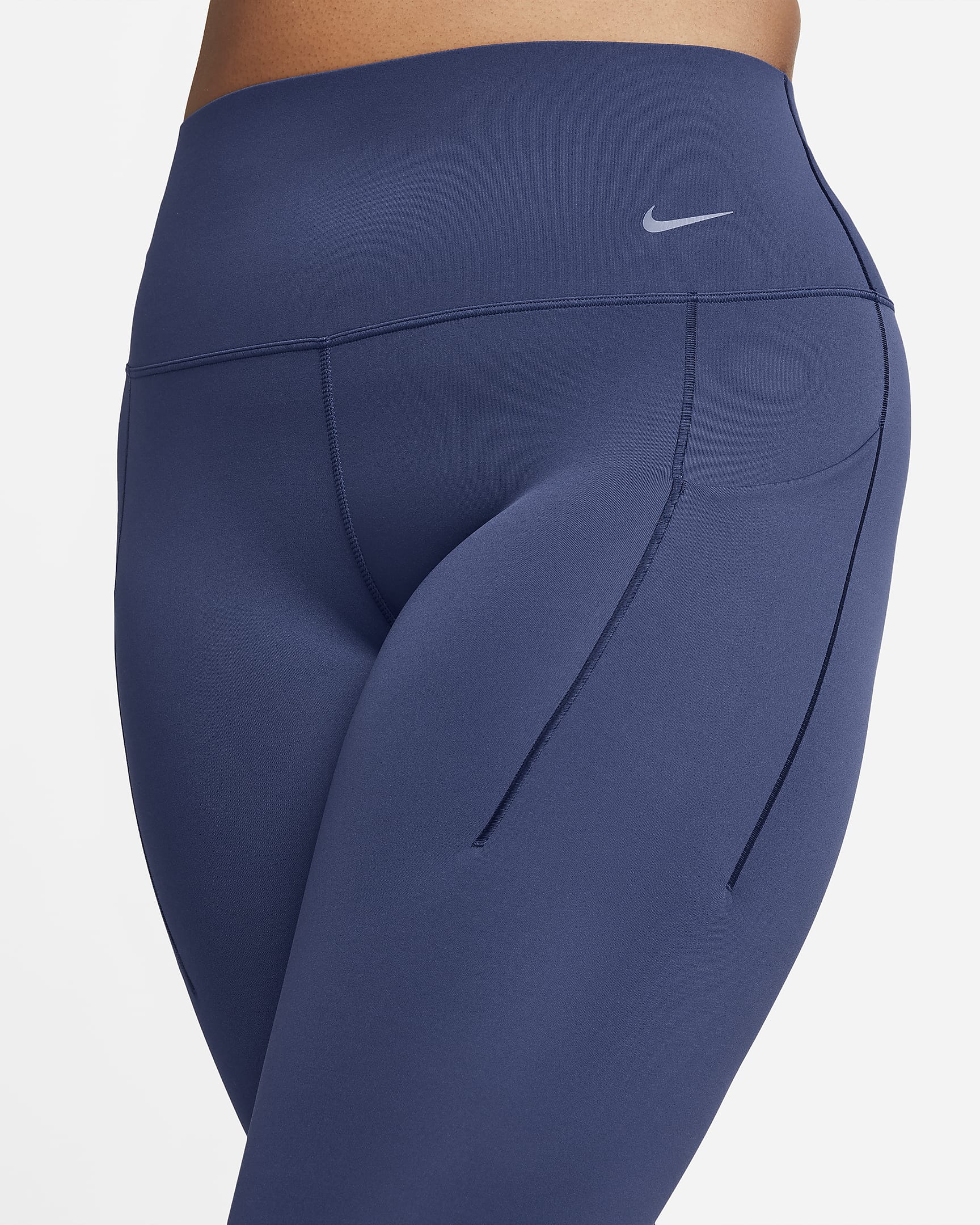 Leggings de 7/8 de tiro alto y sujeción media con bolsillos para mujer Nike Universa - Azul marino medianoche/Negro