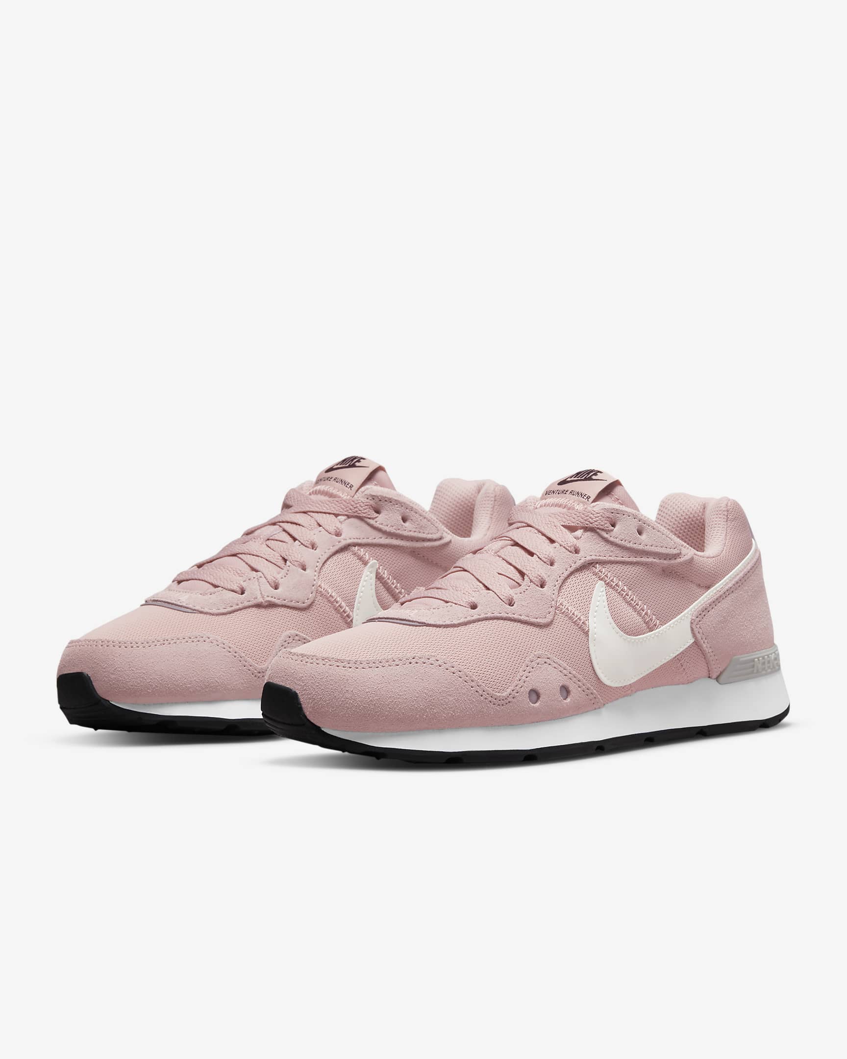 Nike Venture Runner Women's Shoe. Nike VN