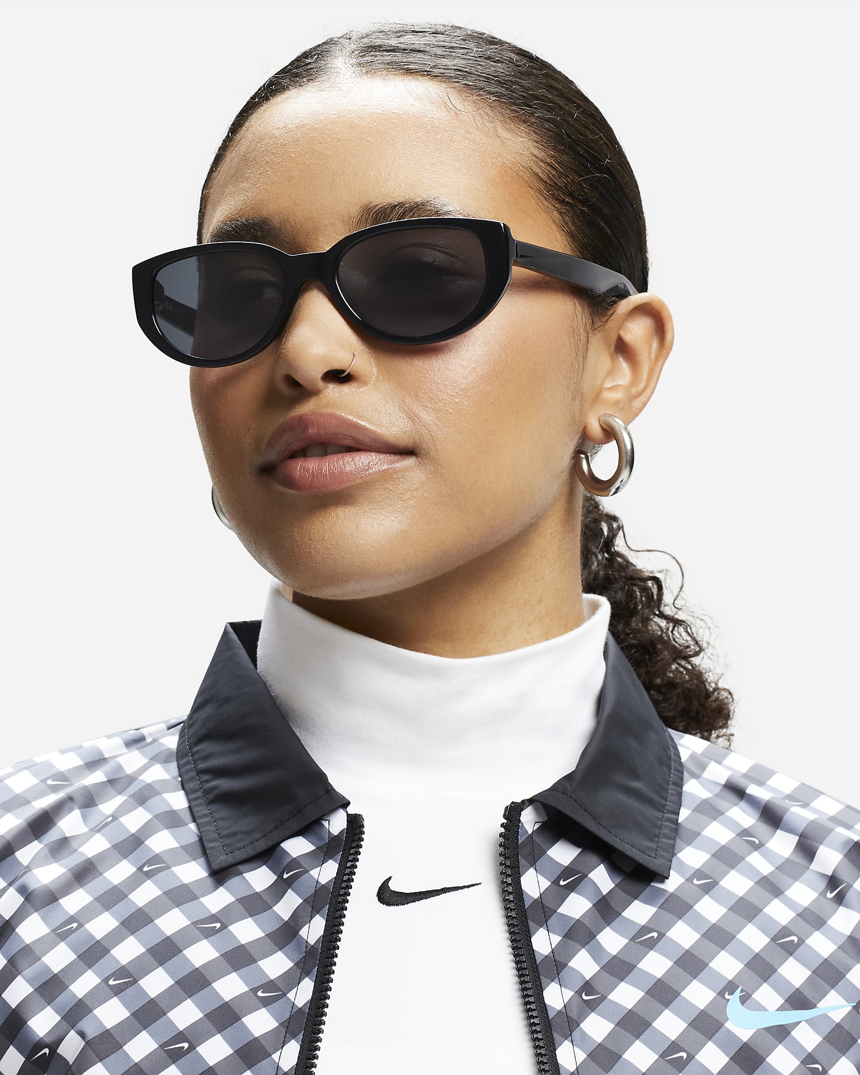 Nike NV07 Sunglasses - Black