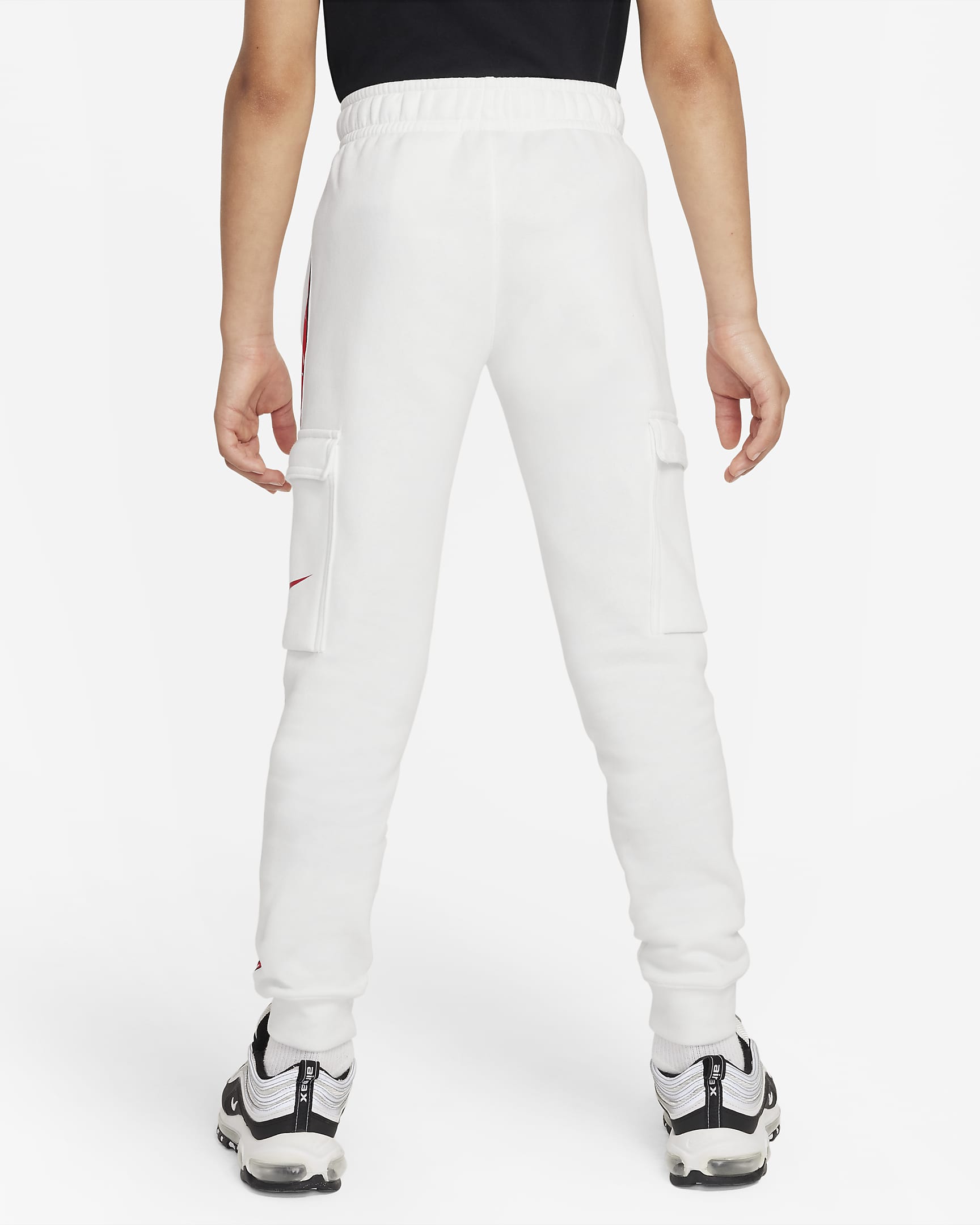 Nike Sportswear Repeat Older Kids' (Boys') Fleece Cargo Trousers. Nike PT