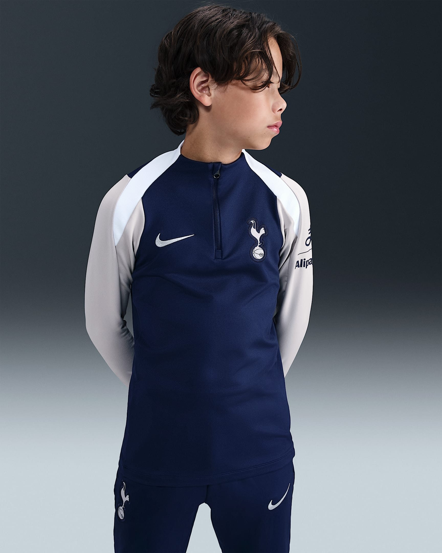 Tottenham Hotspur Strike Nike Dri-FIT Fußball-Drill-Oberteil für ältere Kinder - Binary Blue/Light Iron Ore/Weiß/Light Iron Ore