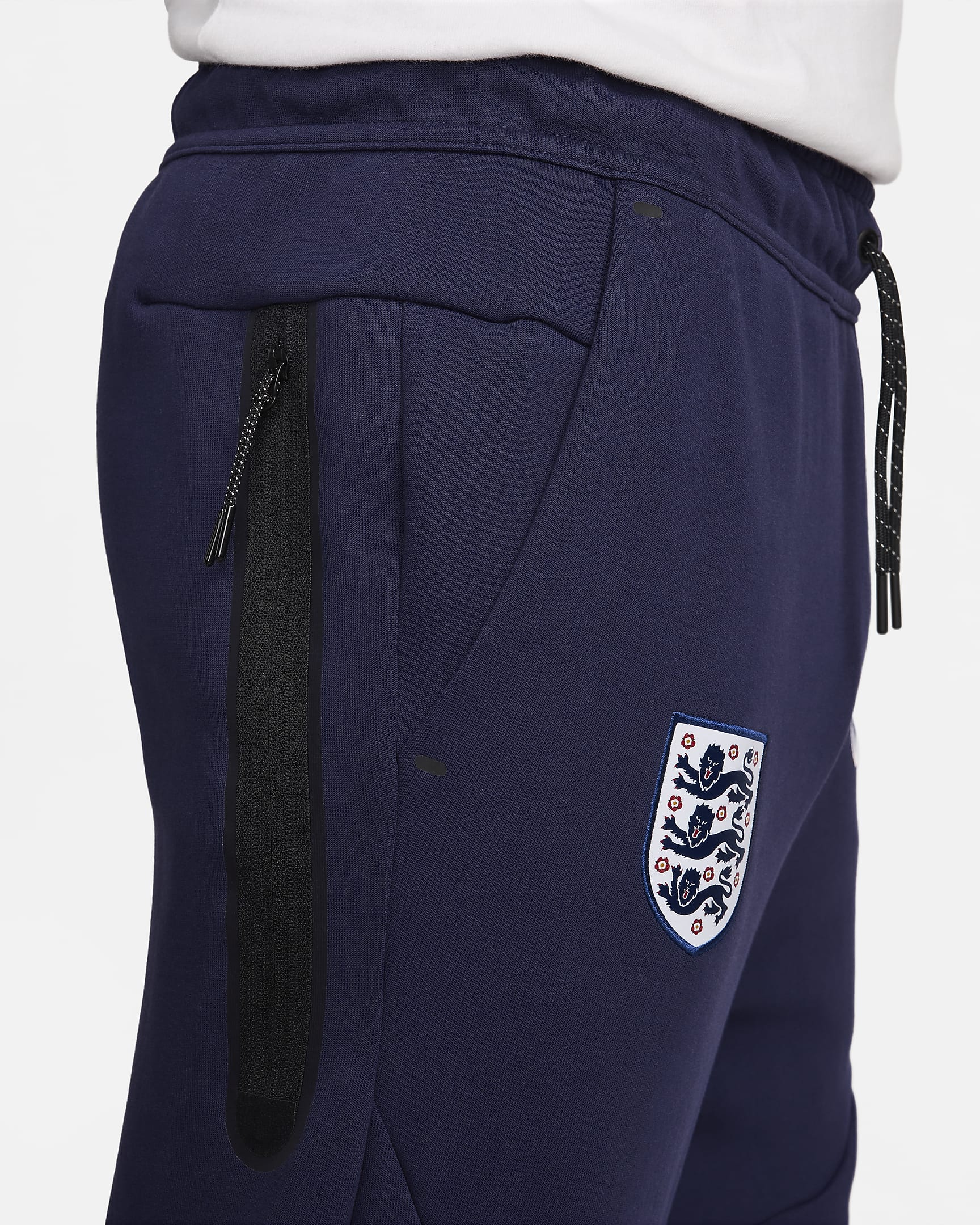 England Tech Fleece Nike Fußball-Jogger für Herren - Purple Ink/Weiß