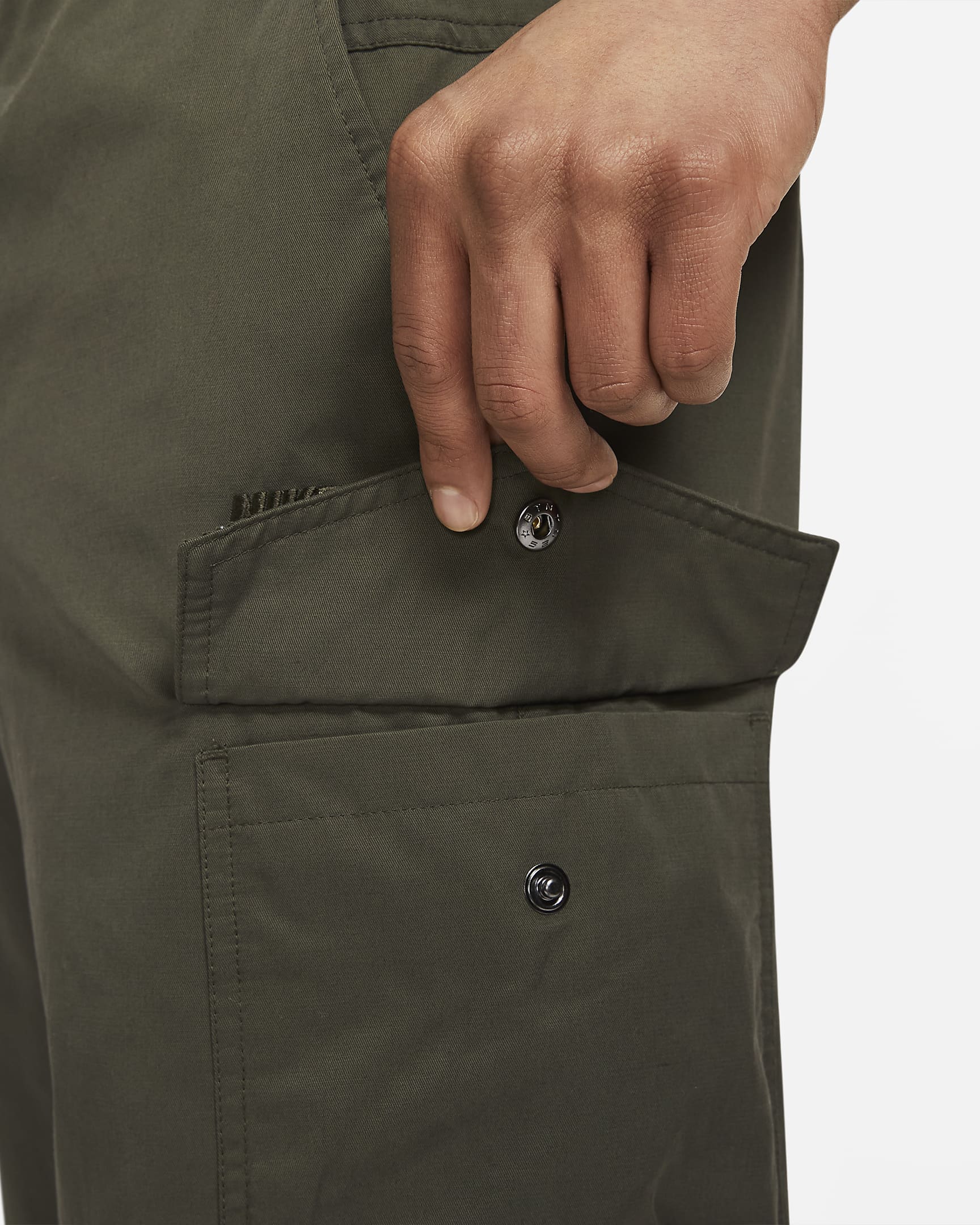Nike Sportswear Men's Unlined Utility Cargo Pants.