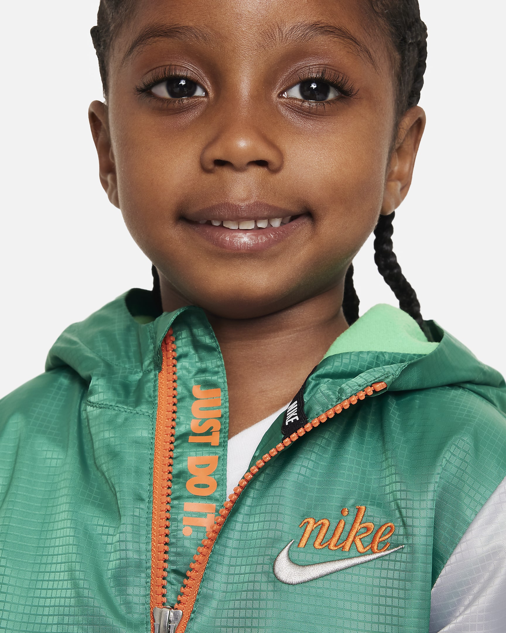 fleece lined windbreaker nike