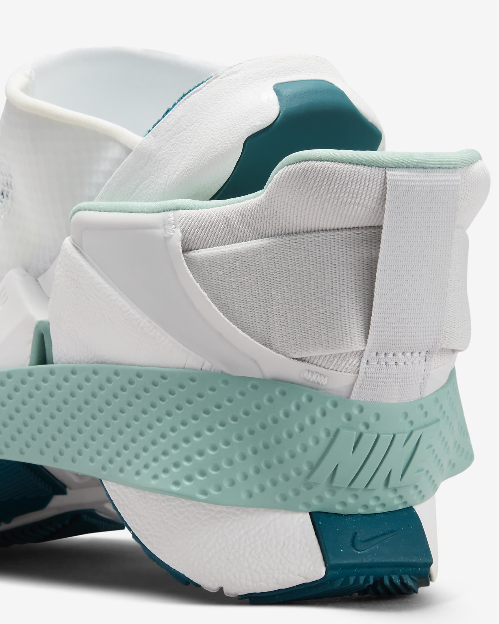 Nike Go FlyEase Easy On/Off Shoes - Photon Dust/Summit White/Mineral/Geode Teal