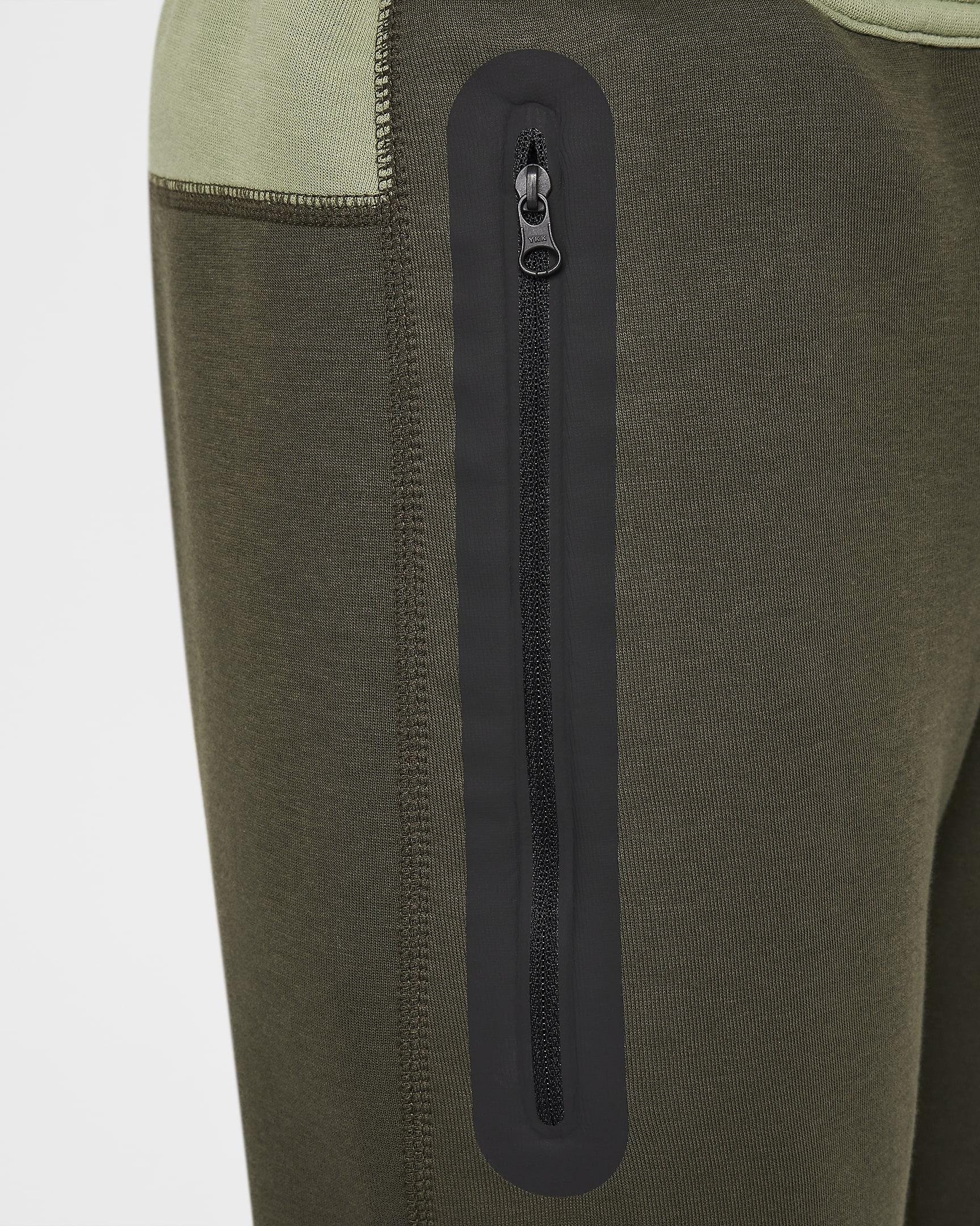 Nike Sportswear Tech Fleece Older Kids' (Boys') Trousers - Cargo Khaki/Oil Green/Black/Black