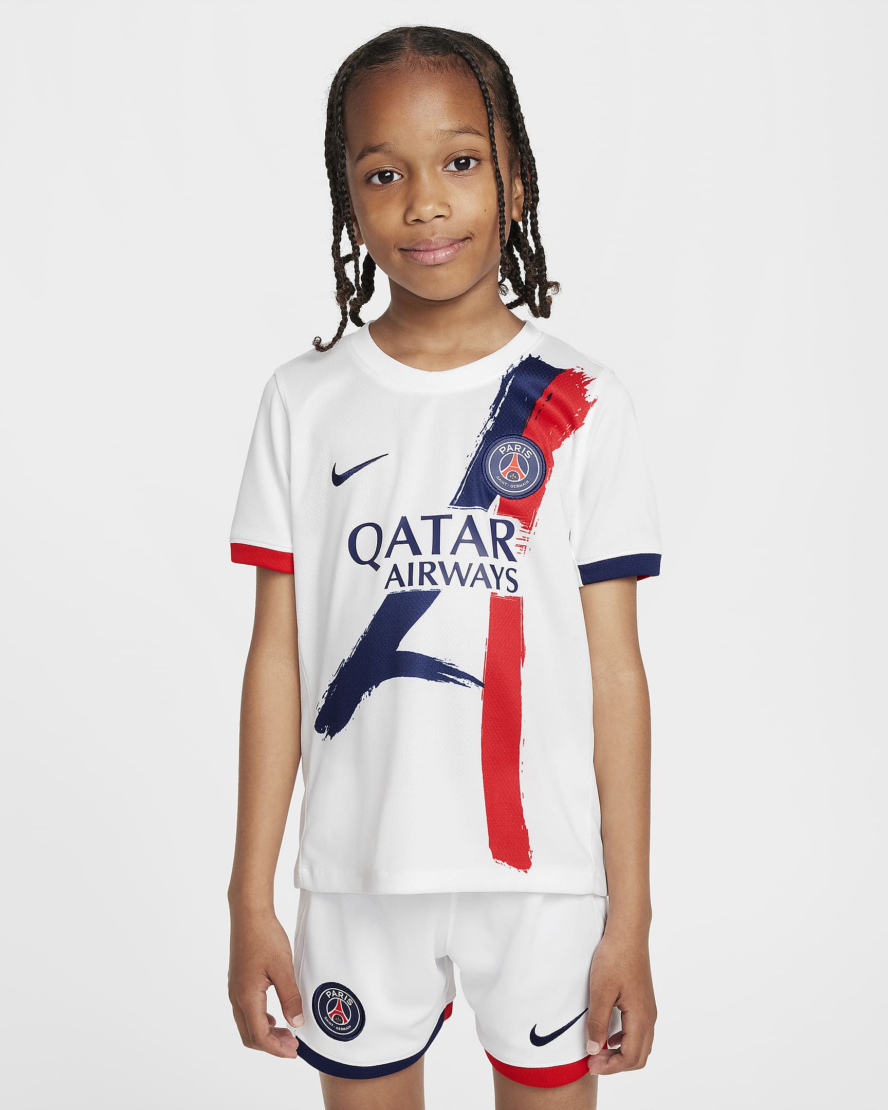 Conjunto de três peças de futebol de réplica Nike do equipamento alternativo Stadium Paris Saint-Germain 2024/25 para criança - Branco/Midnight Navy/Vermelho University/Midnight Navy